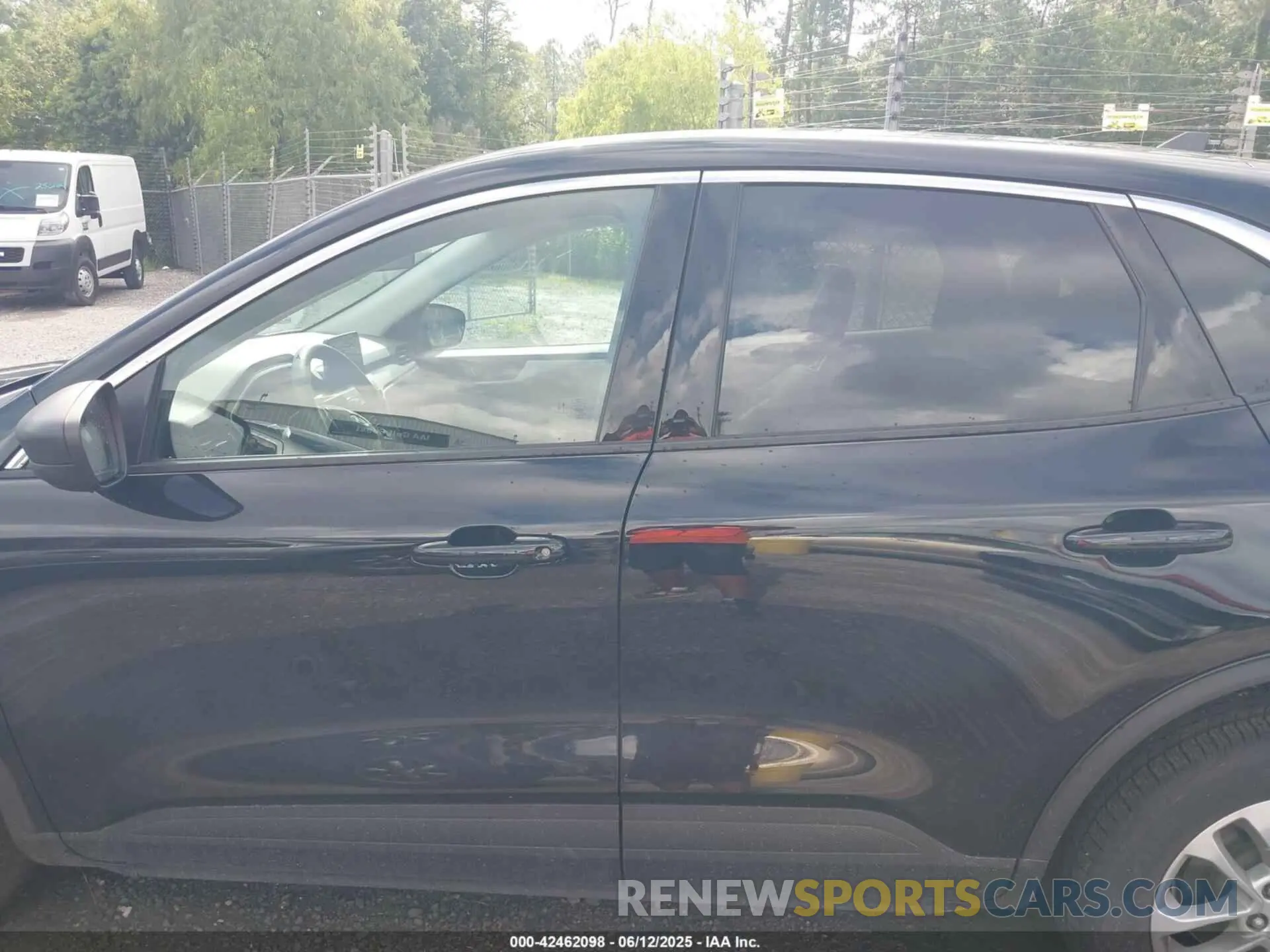 14 Photograph of a damaged car 1FMCU9G6XNUB22778 FORD ESCAPE 2022