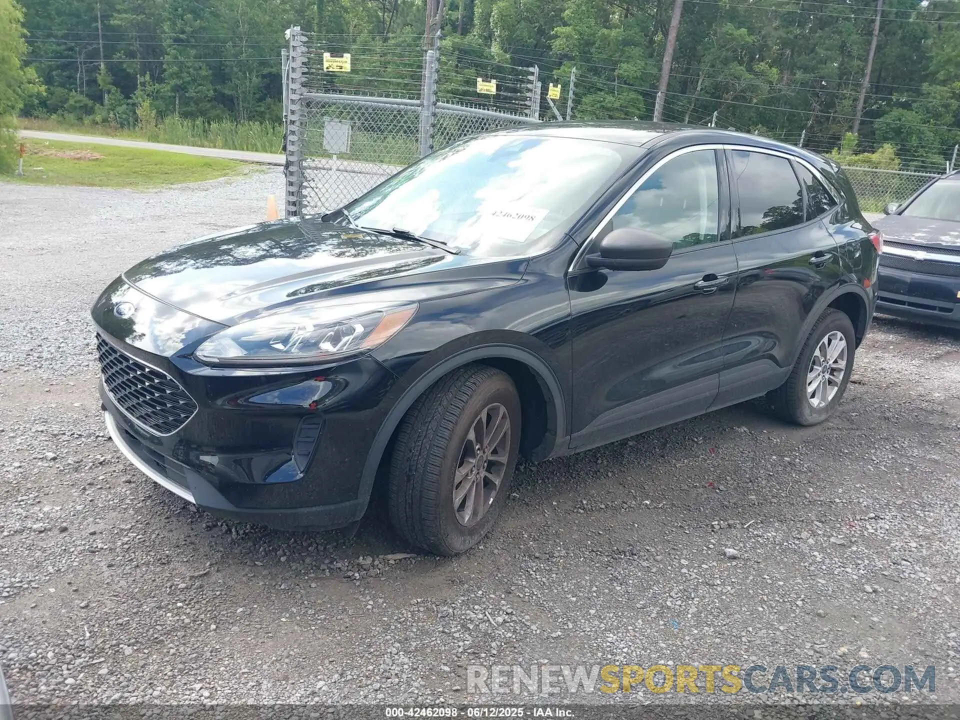 2 Photograph of a damaged car 1FMCU9G6XNUB22778 FORD ESCAPE 2022