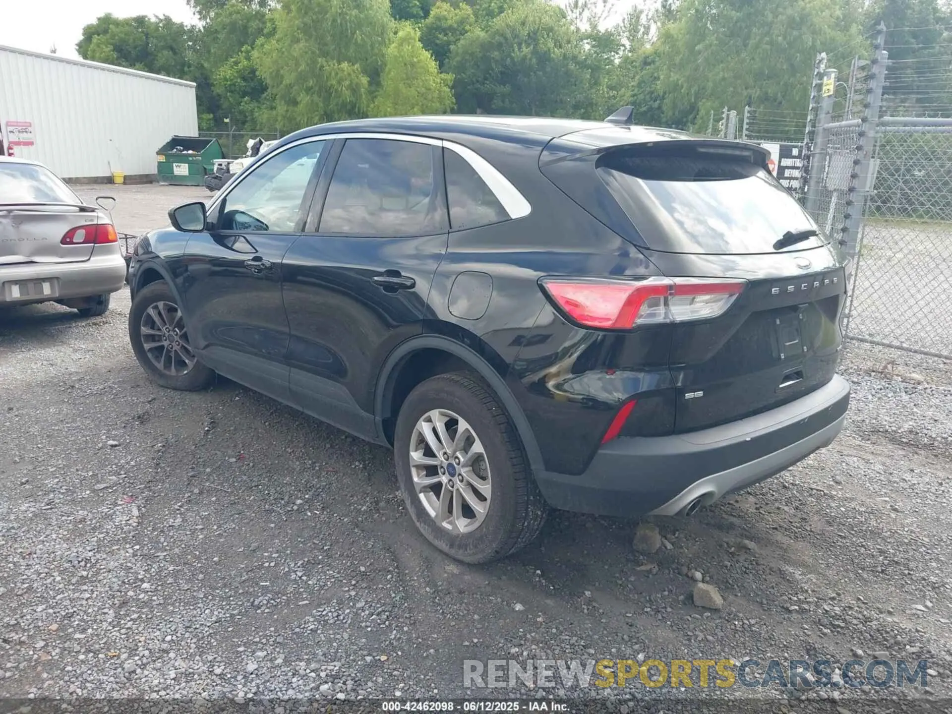 3 Photograph of a damaged car 1FMCU9G6XNUB22778 FORD ESCAPE 2022
