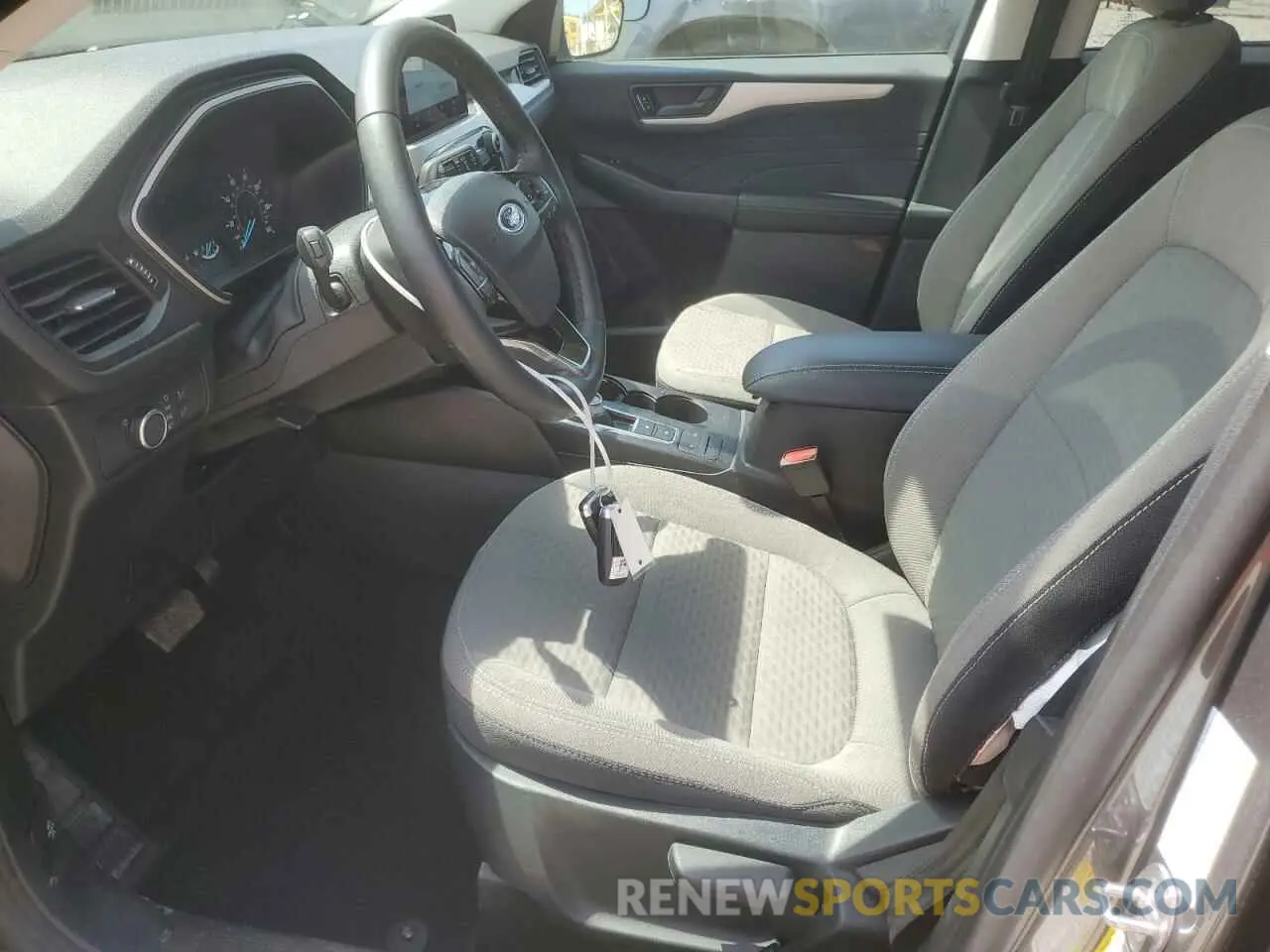 7 Photograph of a damaged car 1FMCU9G6XNUB44621 FORD ESCAPE 2022