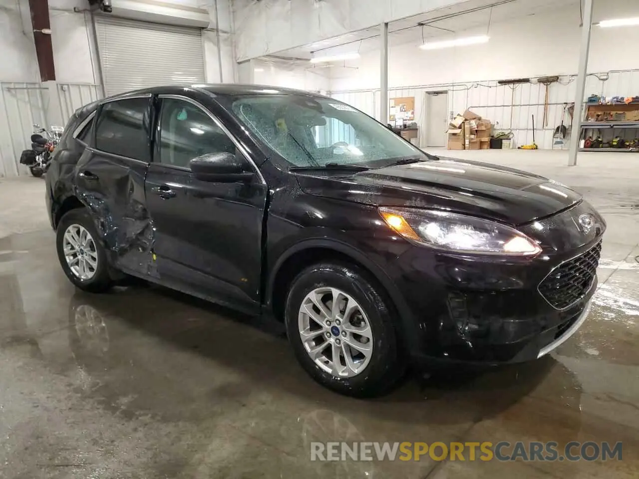 4 Photograph of a damaged car 1FMCU9G6XNUB71091 FORD ESCAPE 2022