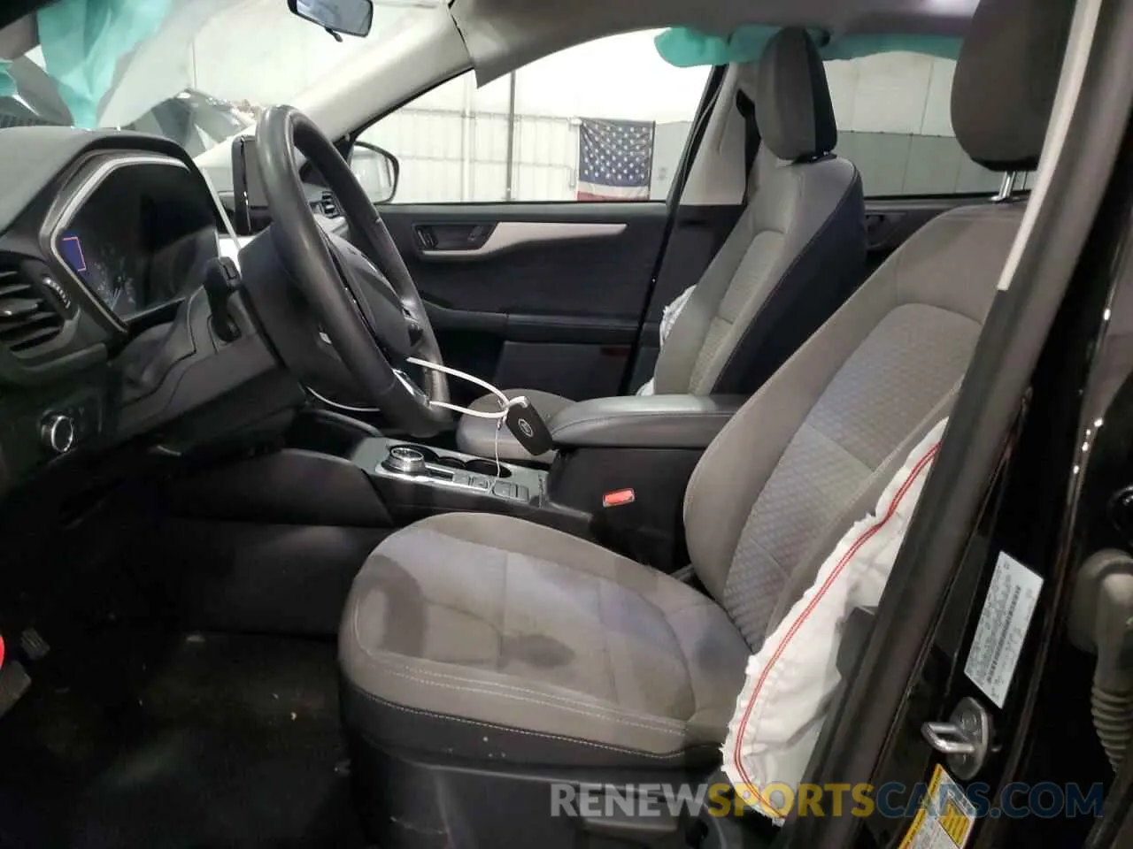 7 Photograph of a damaged car 1FMCU9G6XNUB71091 FORD ESCAPE 2022