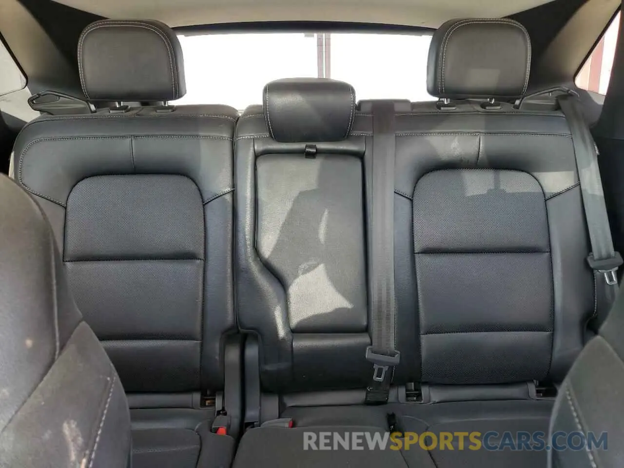 10 Photograph of a damaged car 1FMCU9H60NUA62136 FORD ESCAPE 2022