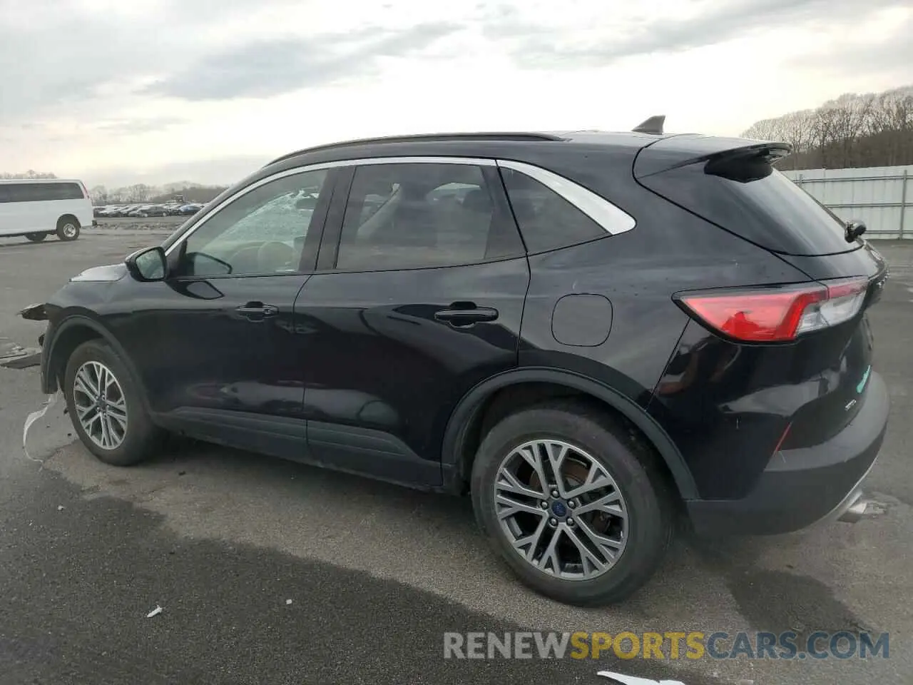 2 Photograph of a damaged car 1FMCU9H61NUA69211 FORD ESCAPE 2022