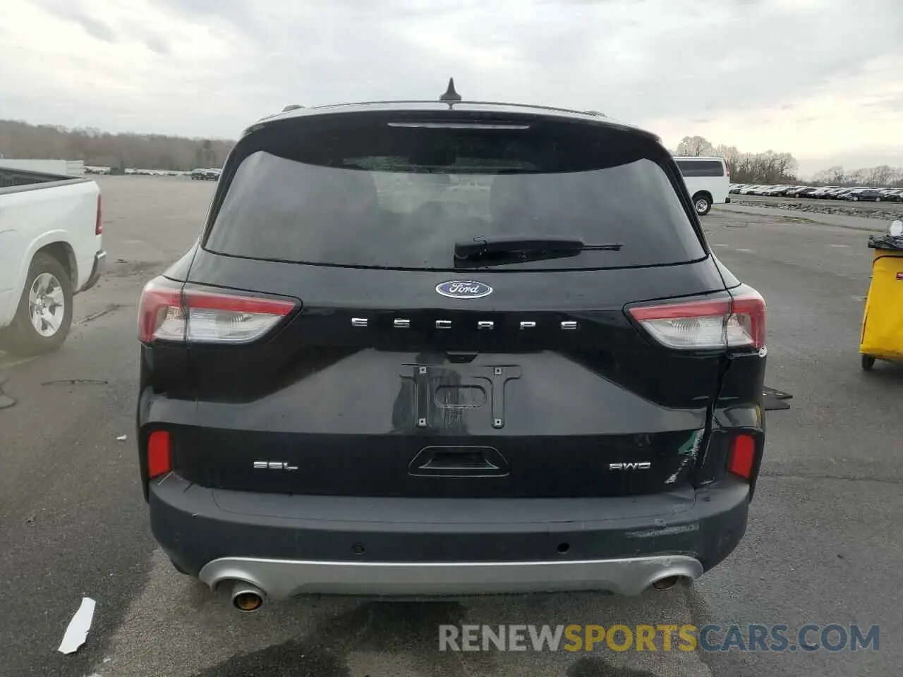 6 Photograph of a damaged car 1FMCU9H61NUA69211 FORD ESCAPE 2022
