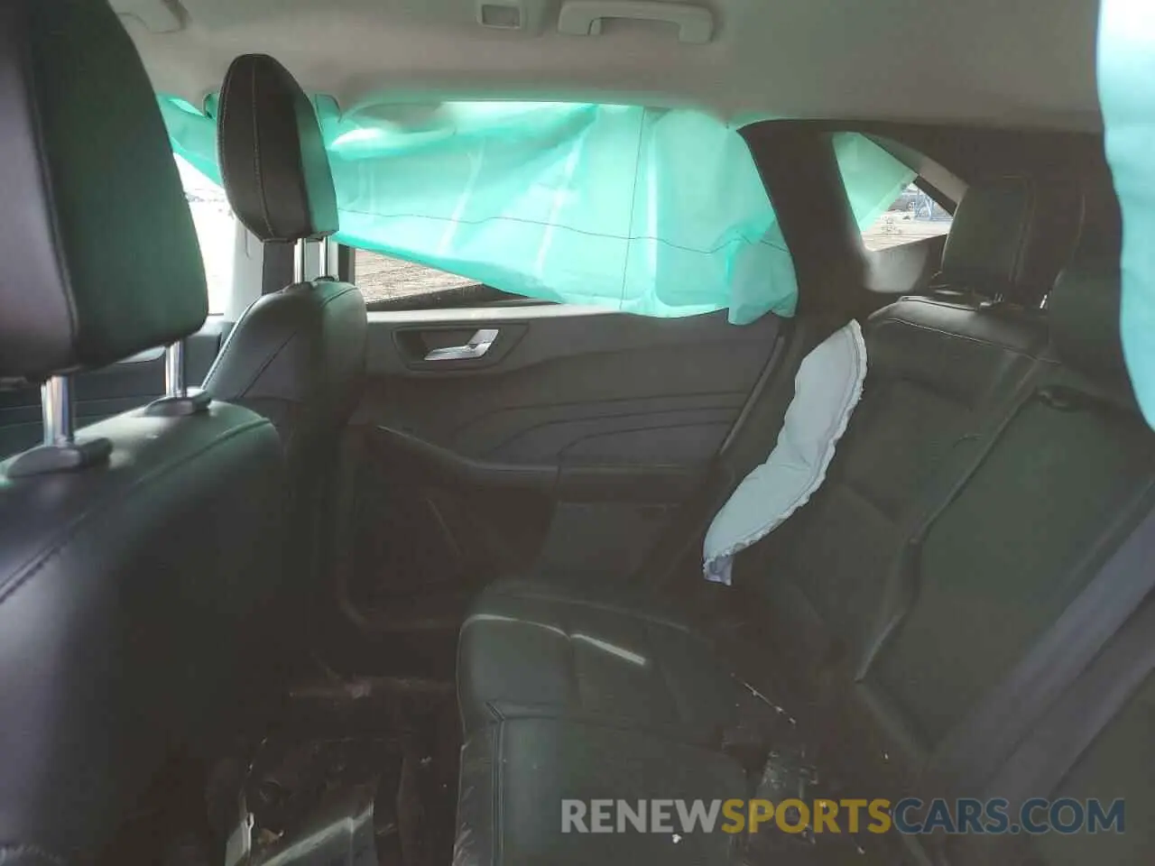 11 Photograph of a damaged car 1FMCU9H62NUB20702 FORD ESCAPE 2022