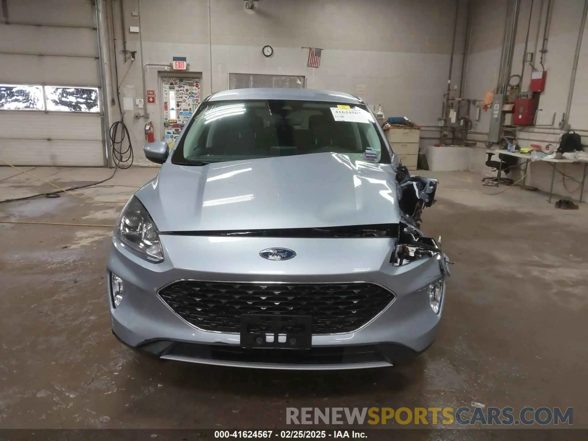 12 Photograph of a damaged car 1FMCU9H64NUA59627 FORD ESCAPE 2022