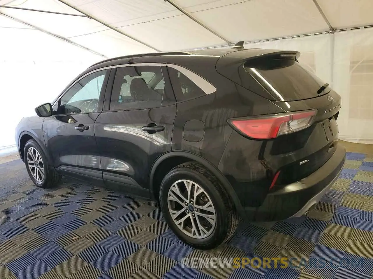 2 Photograph of a damaged car 1FMCU9H64NUA71647 FORD ESCAPE 2022