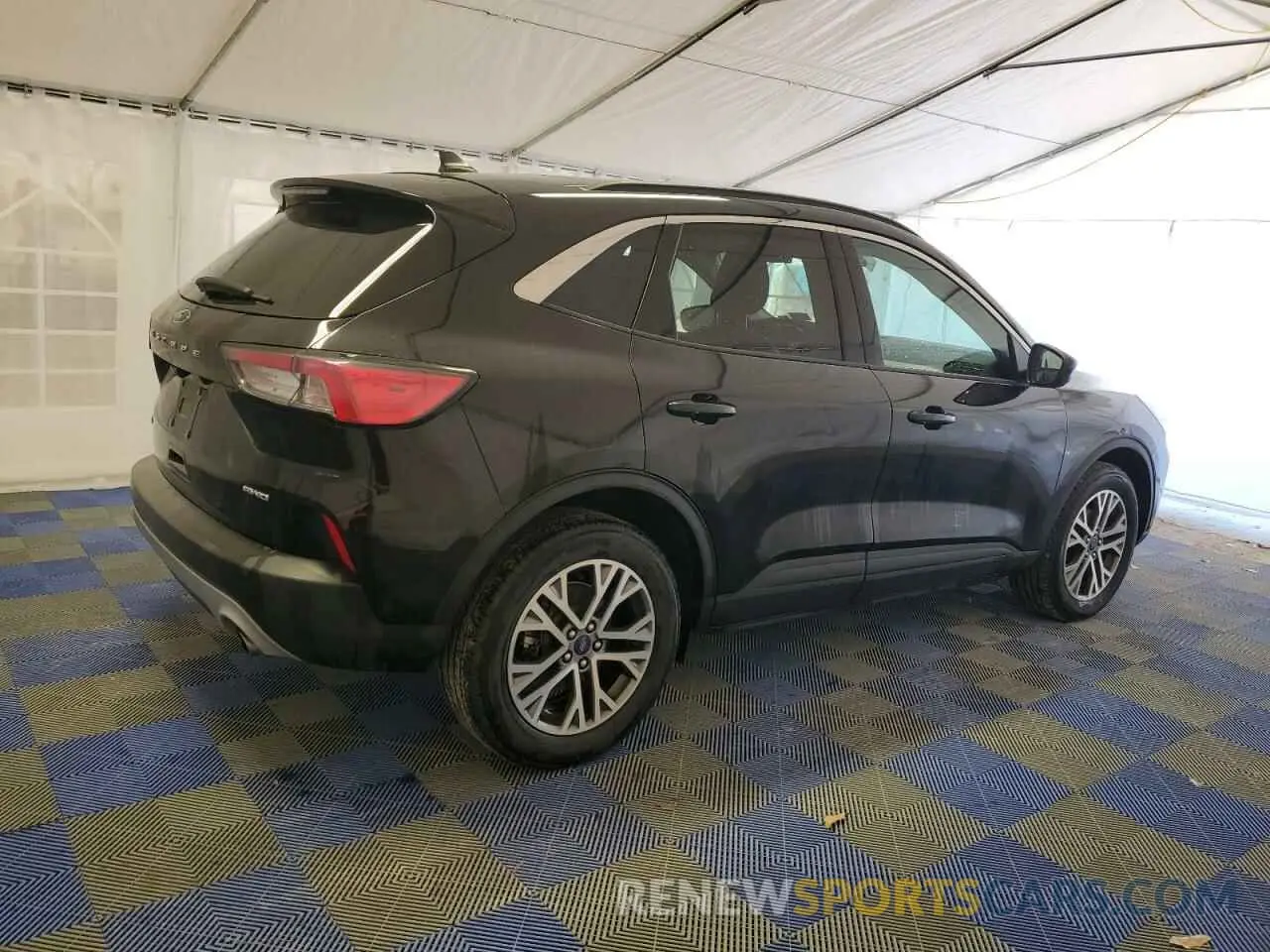 3 Photograph of a damaged car 1FMCU9H64NUA71647 FORD ESCAPE 2022