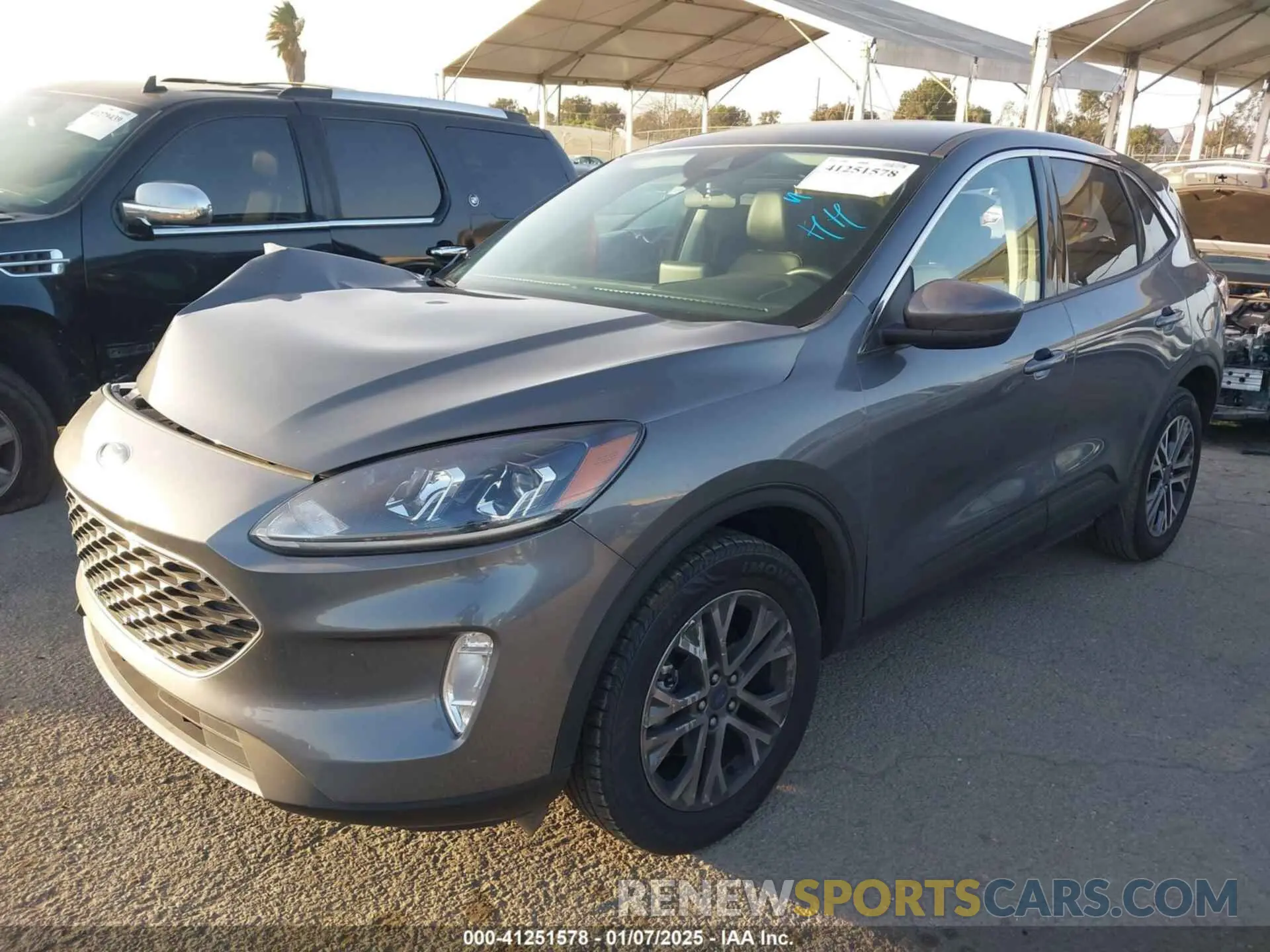 2 Photograph of a damaged car 1FMCU9H65NUA72628 FORD ESCAPE 2022