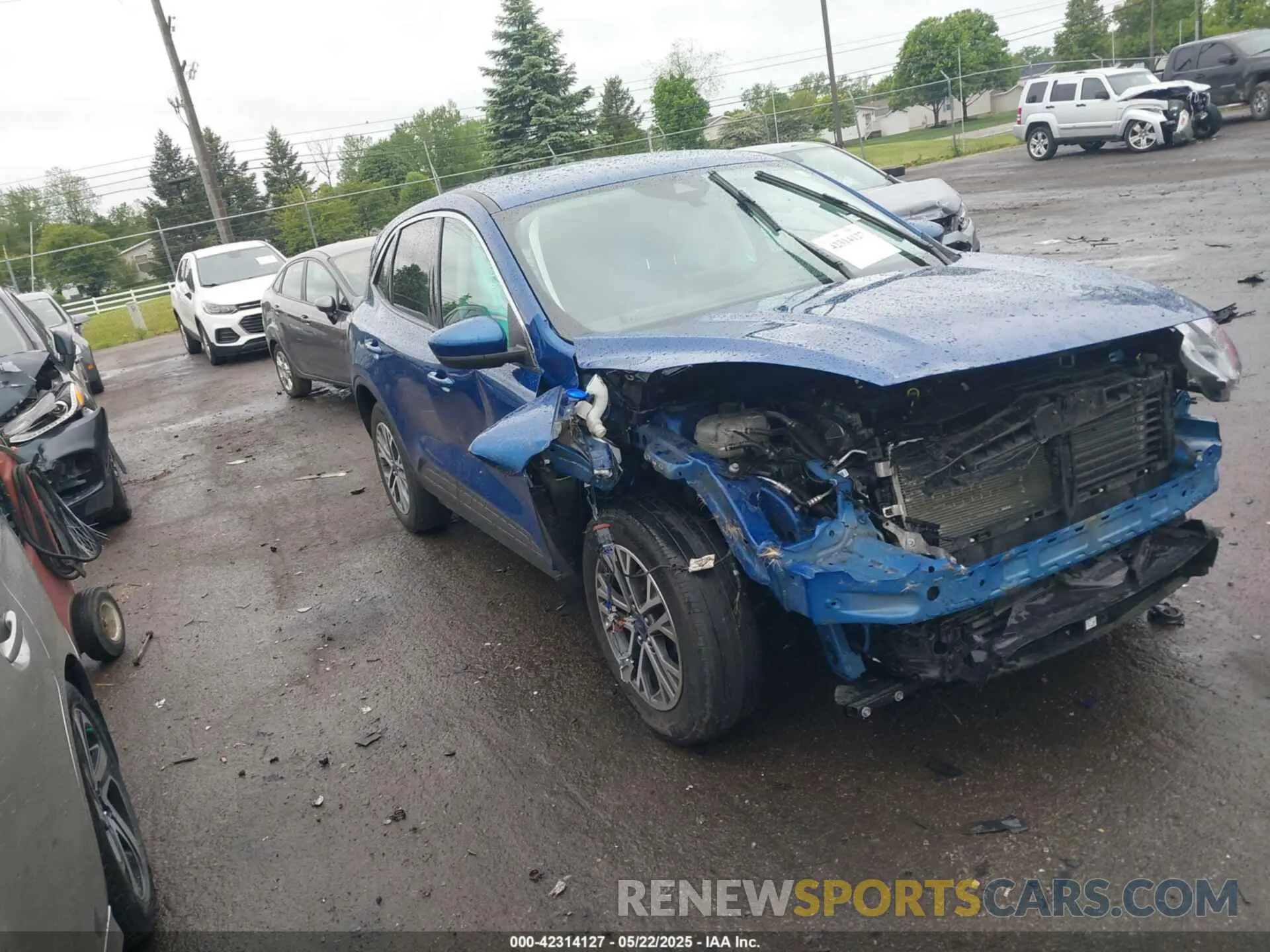 1 Photograph of a damaged car 1FMCU9H67NUB70625 FORD ESCAPE 2022