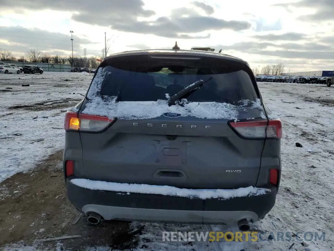 6 Photograph of a damaged car 1FMCU9H68NUA10401 FORD ESCAPE 2022