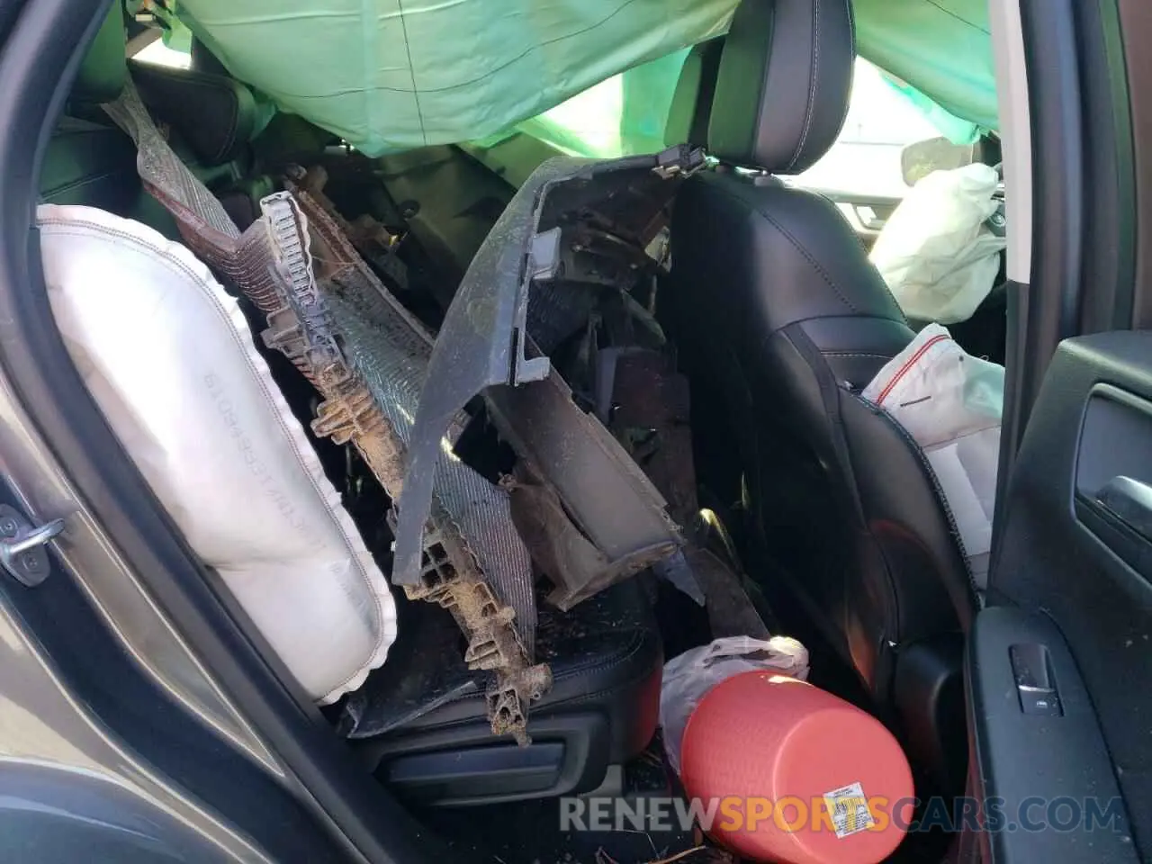 10 Photograph of a damaged car 1FMCU9H68NUA26775 FORD ESCAPE 2022