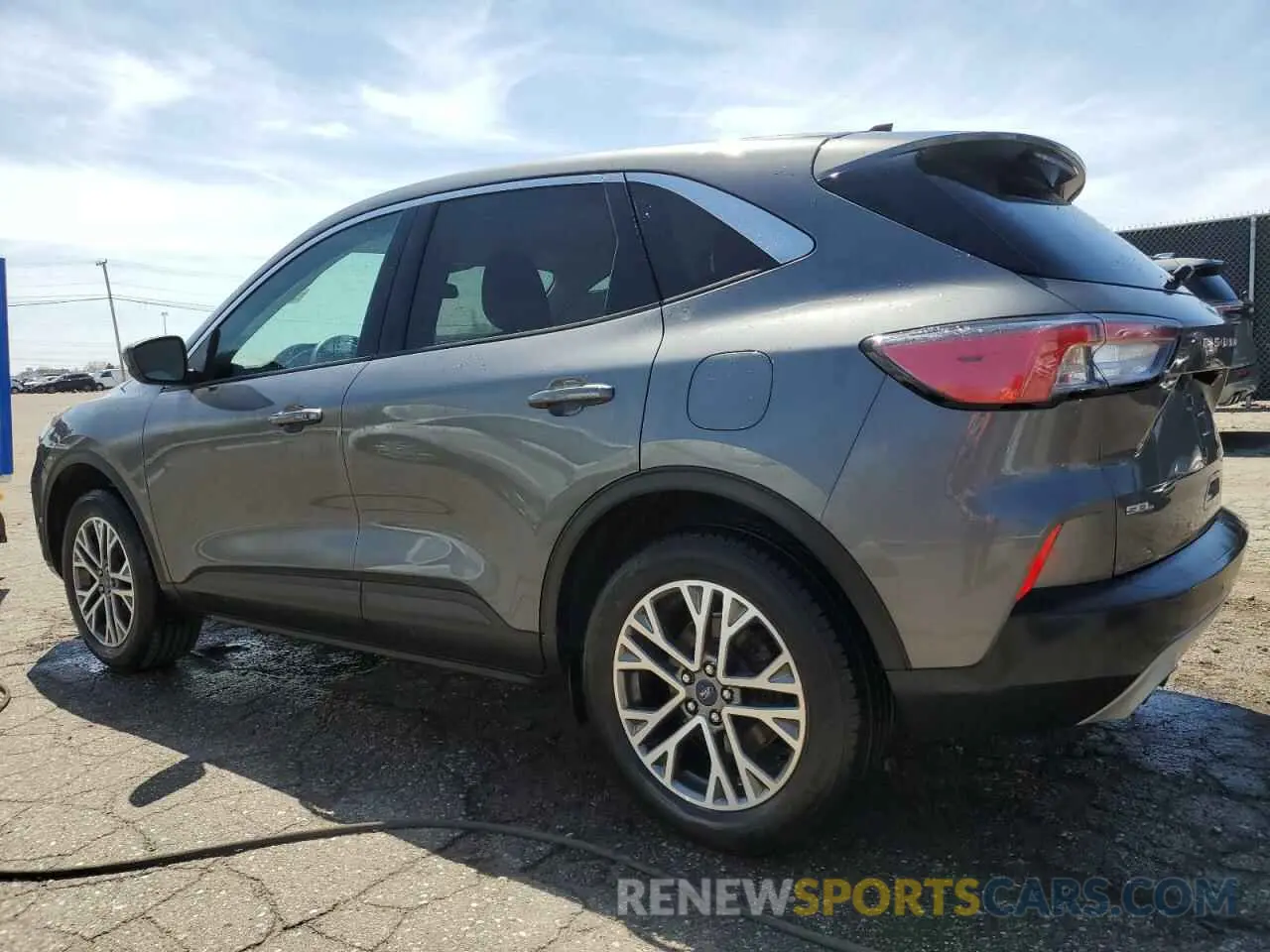 2 Photograph of a damaged car 1FMCU9H68NUA31510 FORD ESCAPE 2022