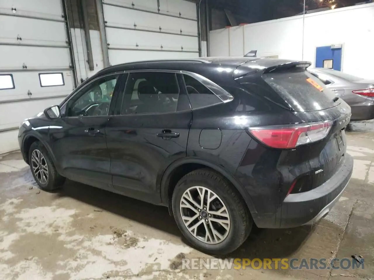 2 Photograph of a damaged car 1FMCU9H68NUA54317 FORD ESCAPE 2022