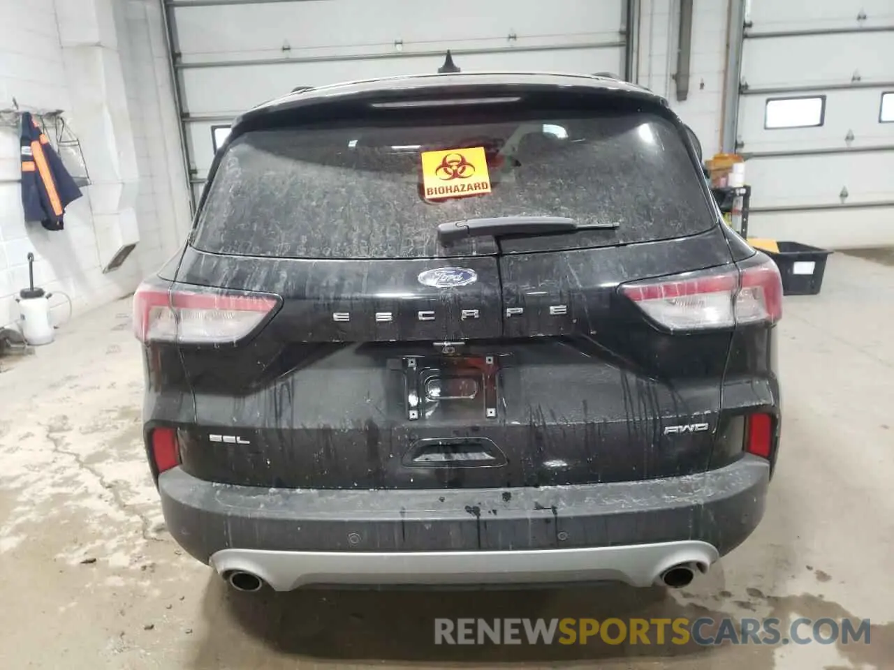 6 Photograph of a damaged car 1FMCU9H68NUA54317 FORD ESCAPE 2022