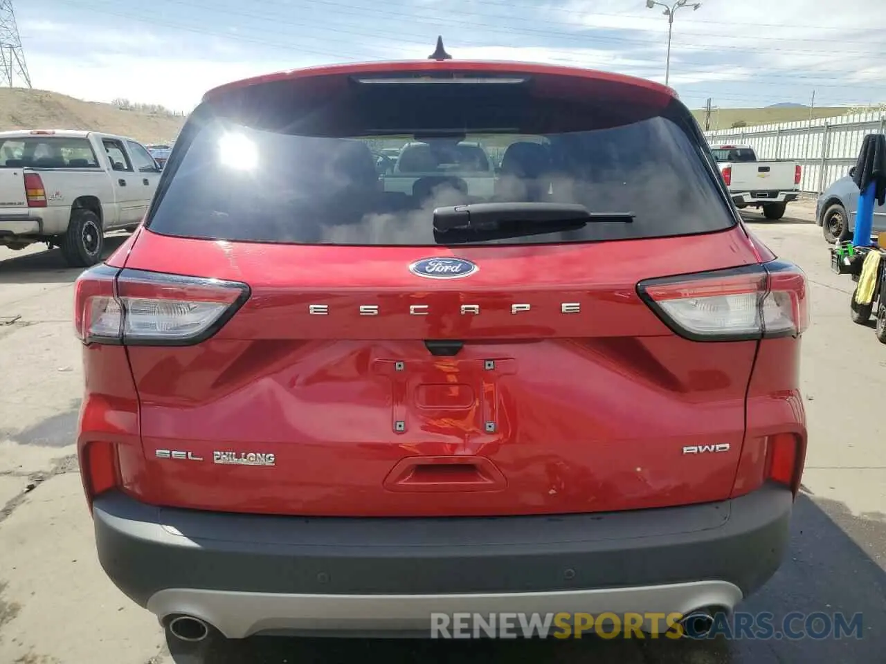 6 Photograph of a damaged car 1FMCU9H68NUB29405 FORD ESCAPE 2022