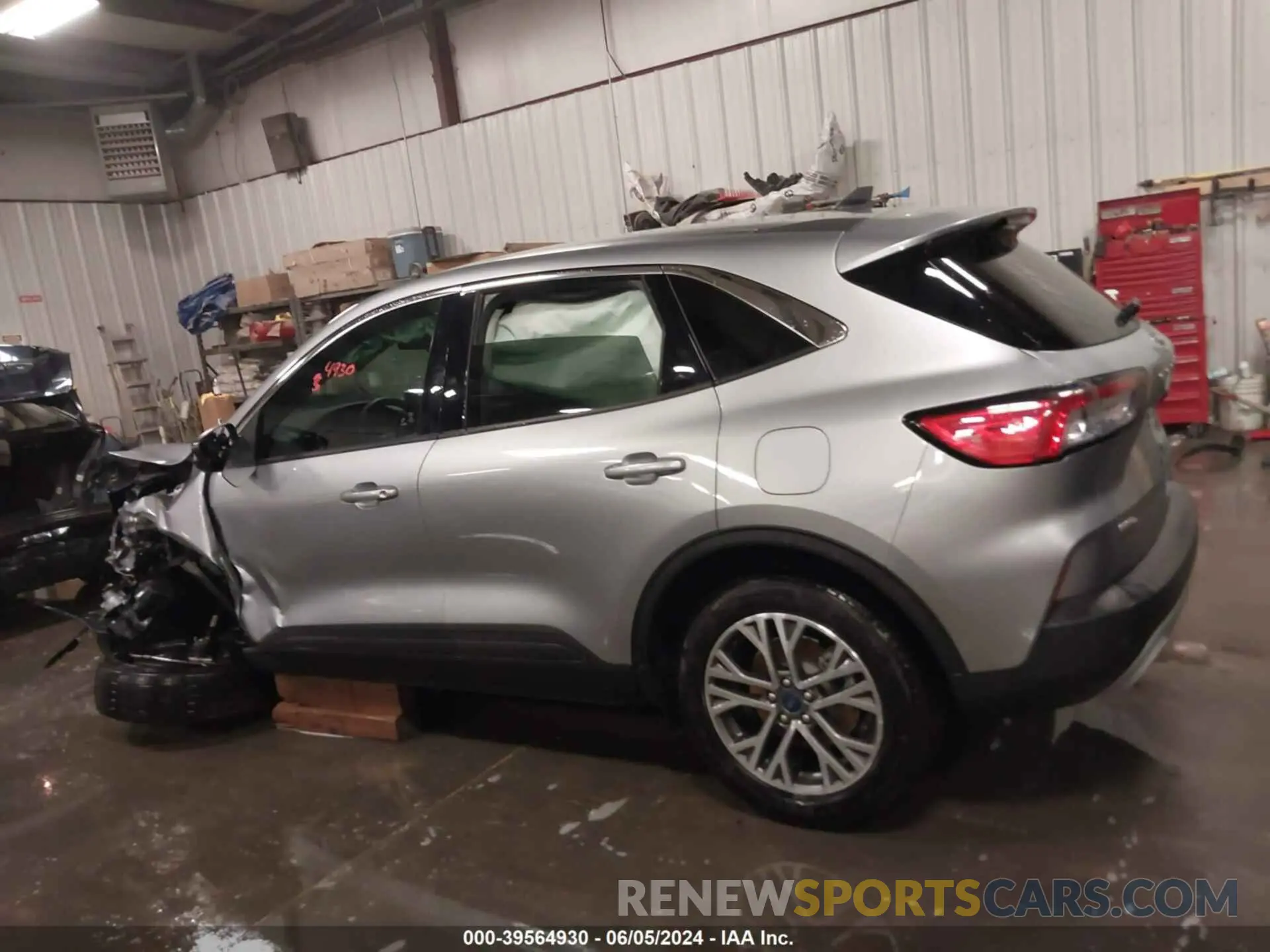 13 Photograph of a damaged car 1FMCU9H69NUA14117 FORD ESCAPE 2022