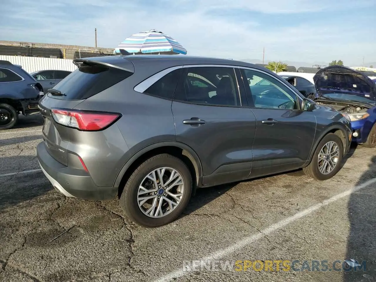 3 Photograph of a damaged car 1FMCU9H6XNUA72138 FORD ESCAPE 2022