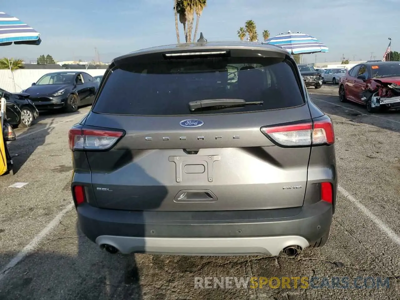 6 Photograph of a damaged car 1FMCU9H6XNUA72138 FORD ESCAPE 2022