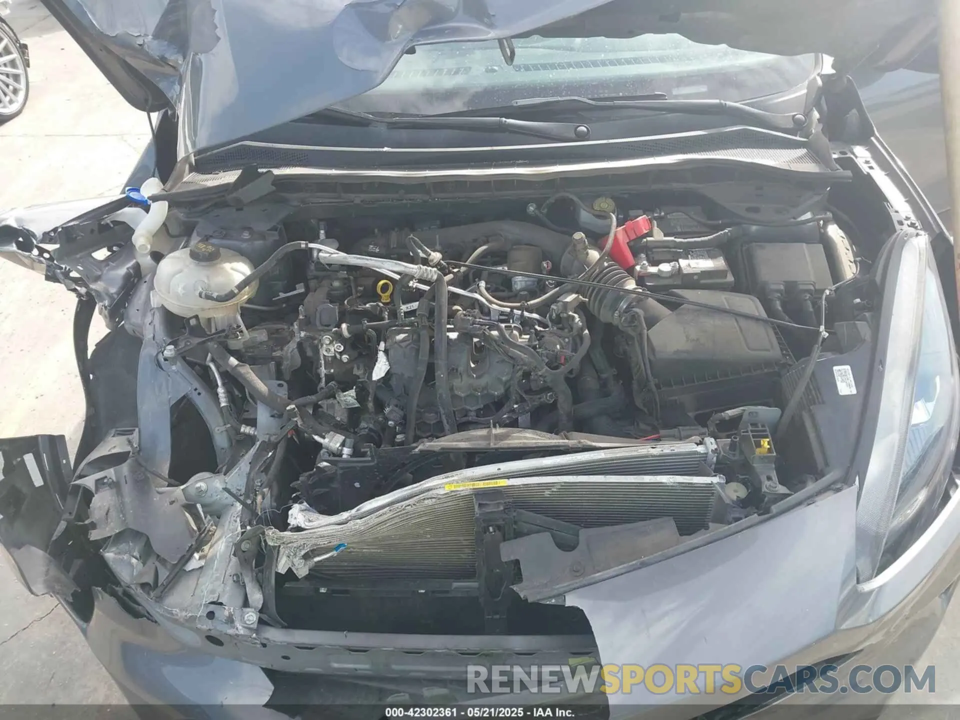 10 Photograph of a damaged car 1FMCU9H92NUA45073 FORD ESCAPE 2022