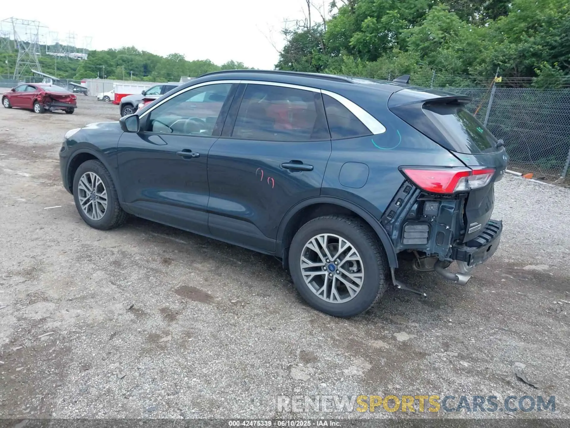 3 Photograph of a damaged car 1FMCU9H92NUB97841 FORD ESCAPE 2022