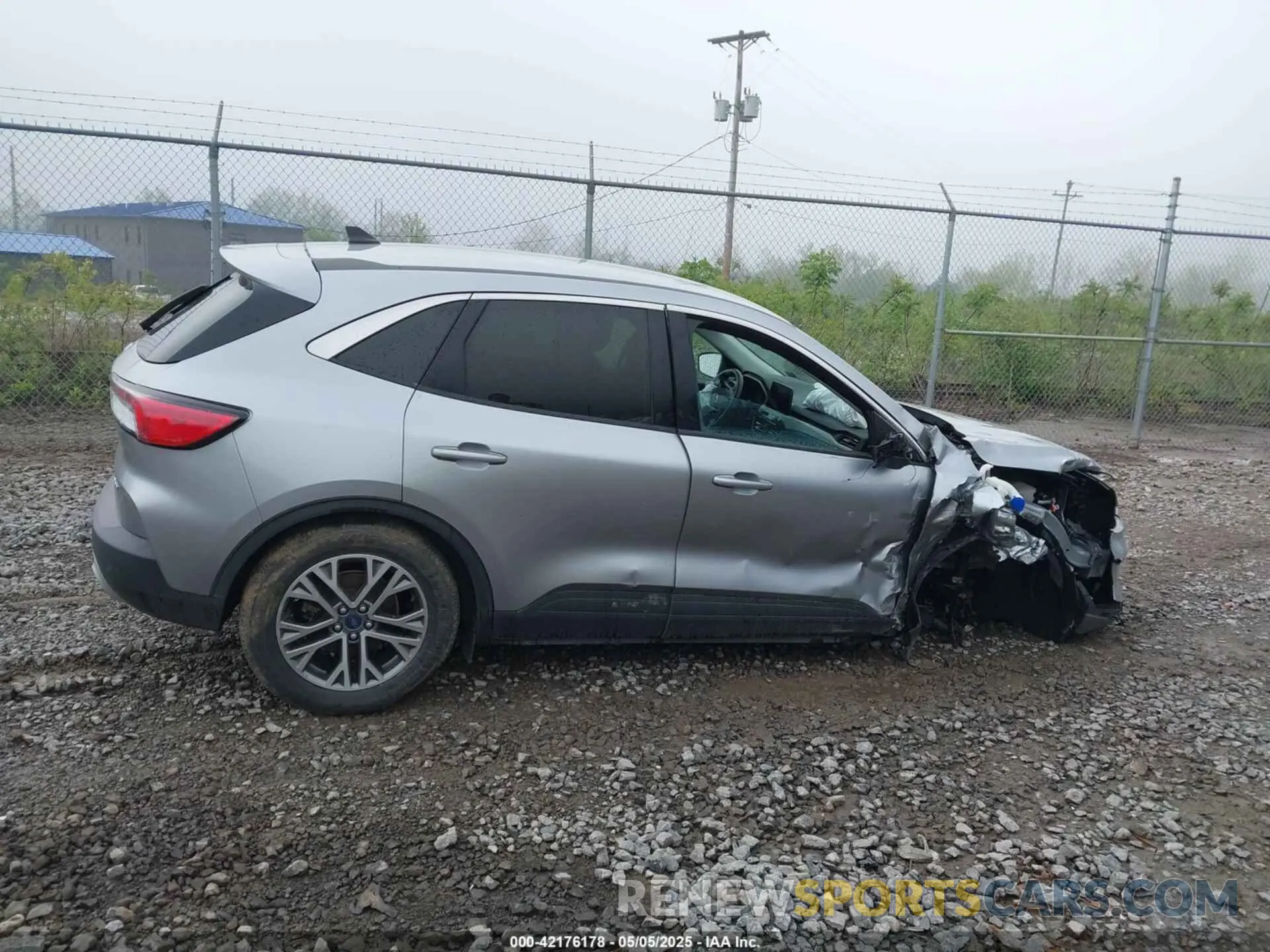 13 Photograph of a damaged car 1FMCU9H94NUA10776 FORD ESCAPE 2022