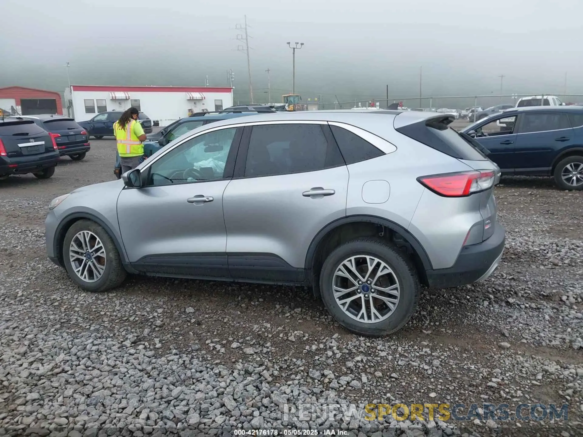 14 Photograph of a damaged car 1FMCU9H94NUA10776 FORD ESCAPE 2022