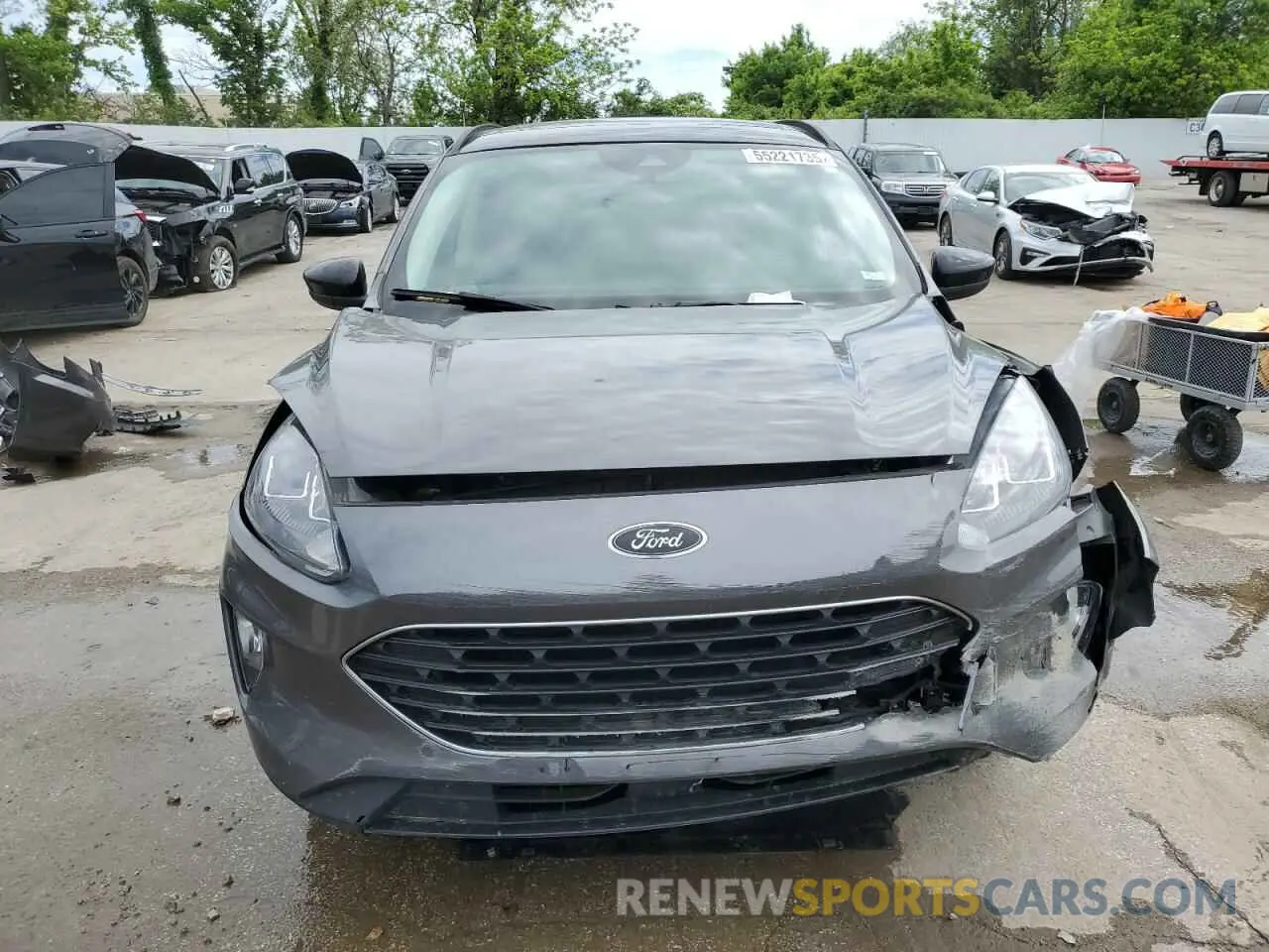 5 Photograph of a damaged car 1FMCU9H94NUB88266 FORD ESCAPE 2022