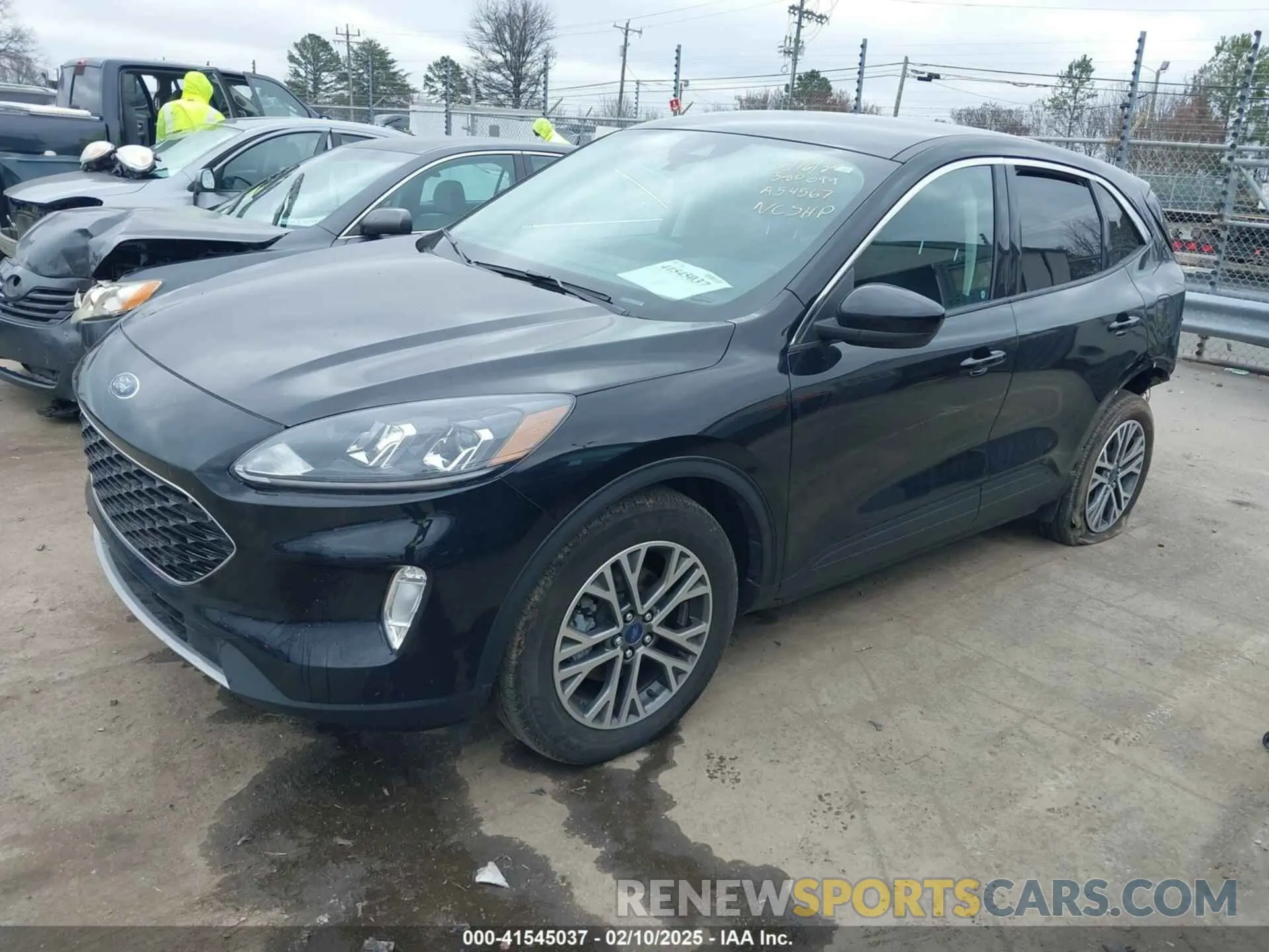 2 Photograph of a damaged car 1FMCU9H96NUA54567 FORD ESCAPE 2022