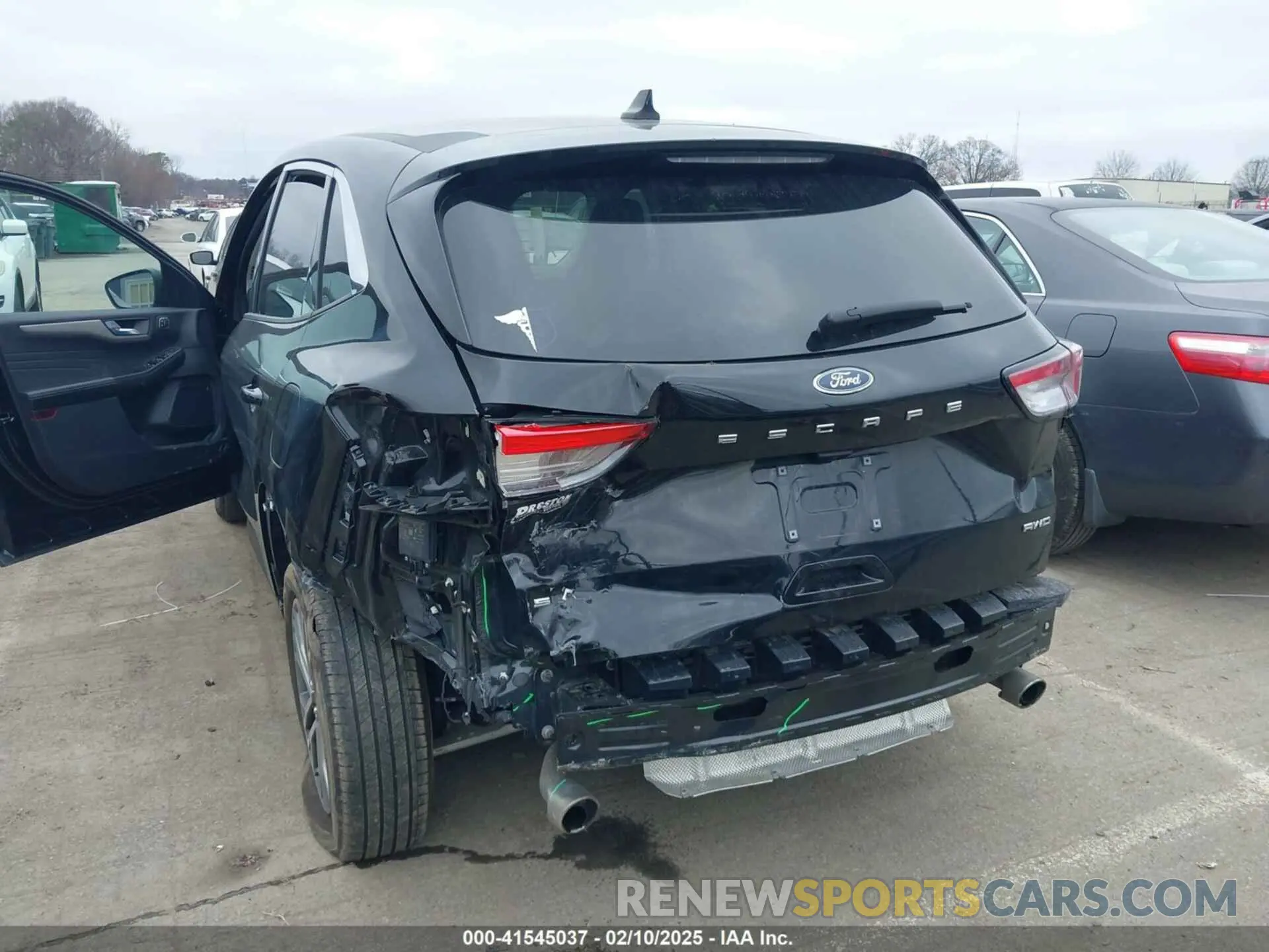 6 Photograph of a damaged car 1FMCU9H96NUA54567 FORD ESCAPE 2022