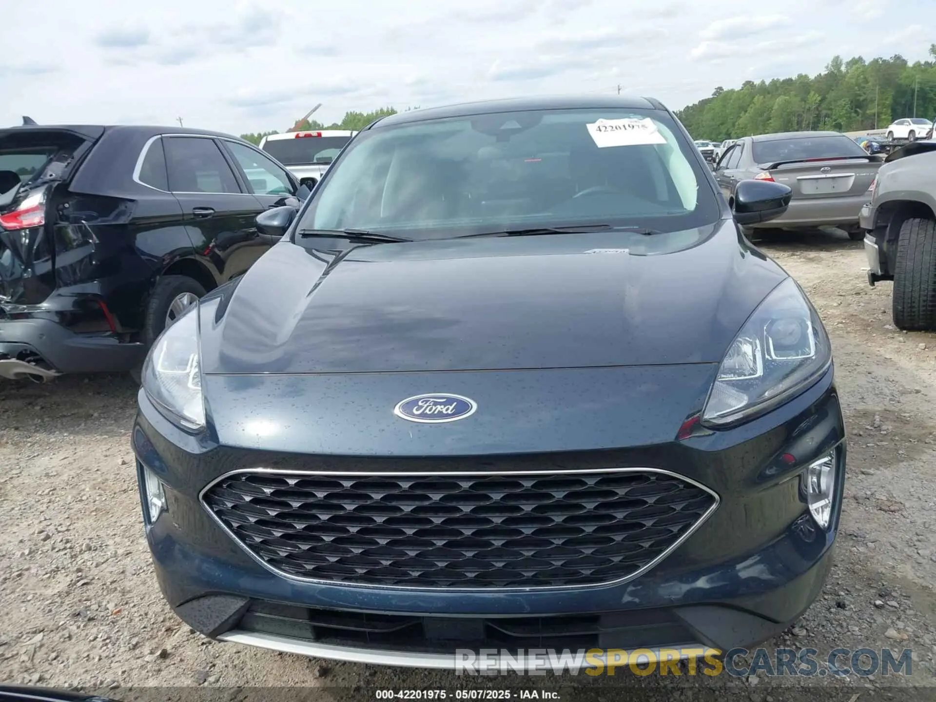 12 Photograph of a damaged car 1FMCU9H96NUA57114 FORD ESCAPE 2022
