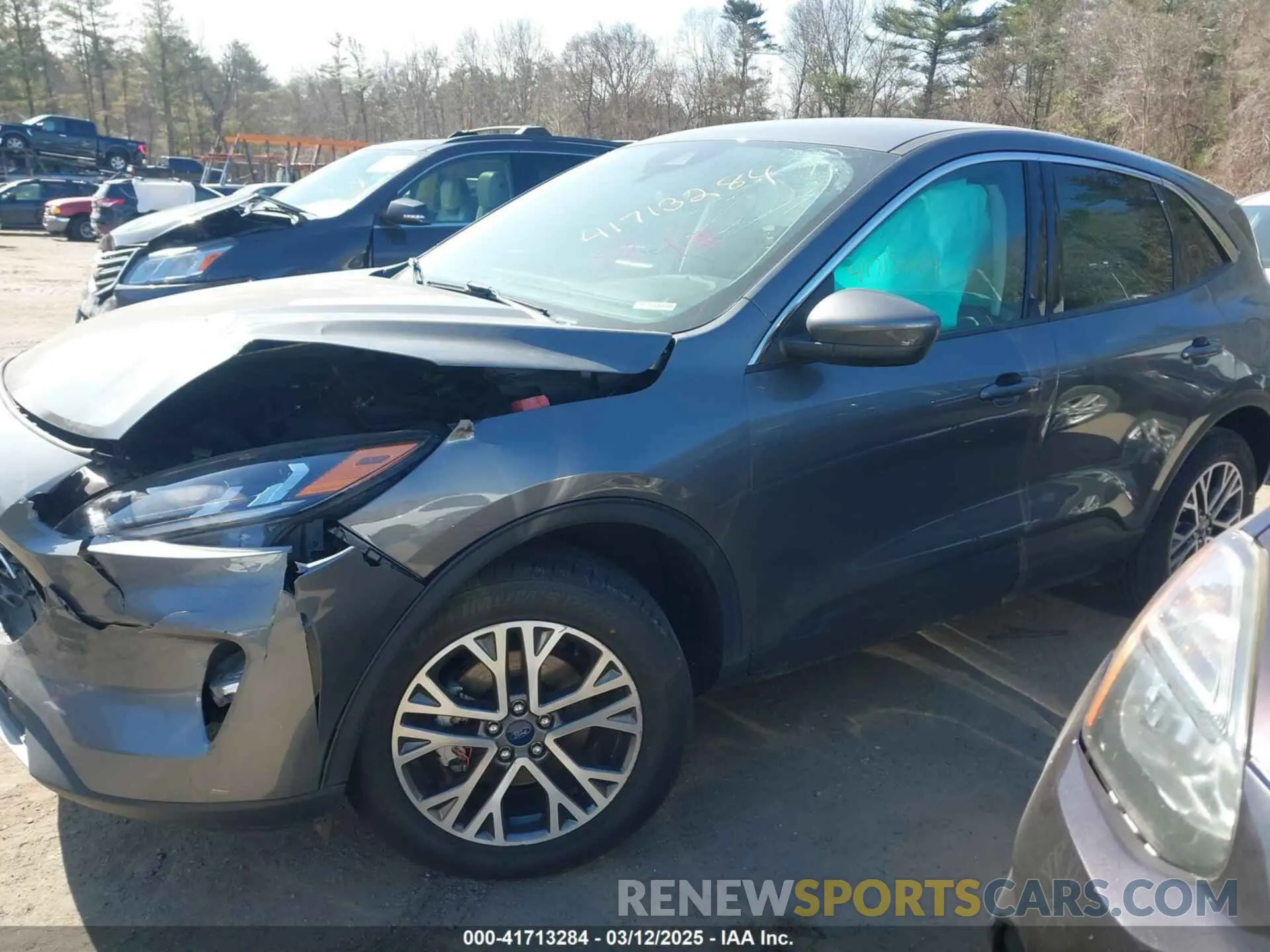 13 Photograph of a damaged car 1FMCU9H97NUA44596 FORD ESCAPE 2022