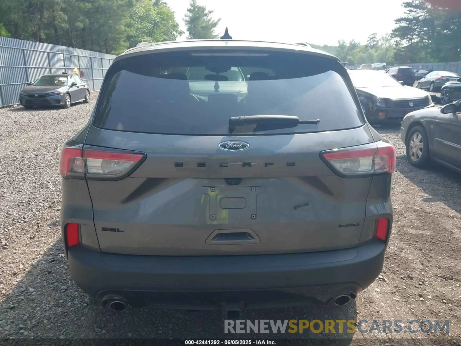 16 Photograph of a damaged car 1FMCU9H98NUB36607 FORD ESCAPE 2022