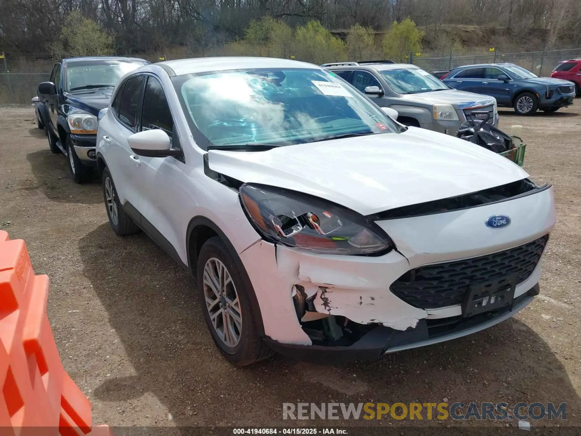 1 Photograph of a damaged car 1FMCU9H9XNUA44852 FORD ESCAPE 2022