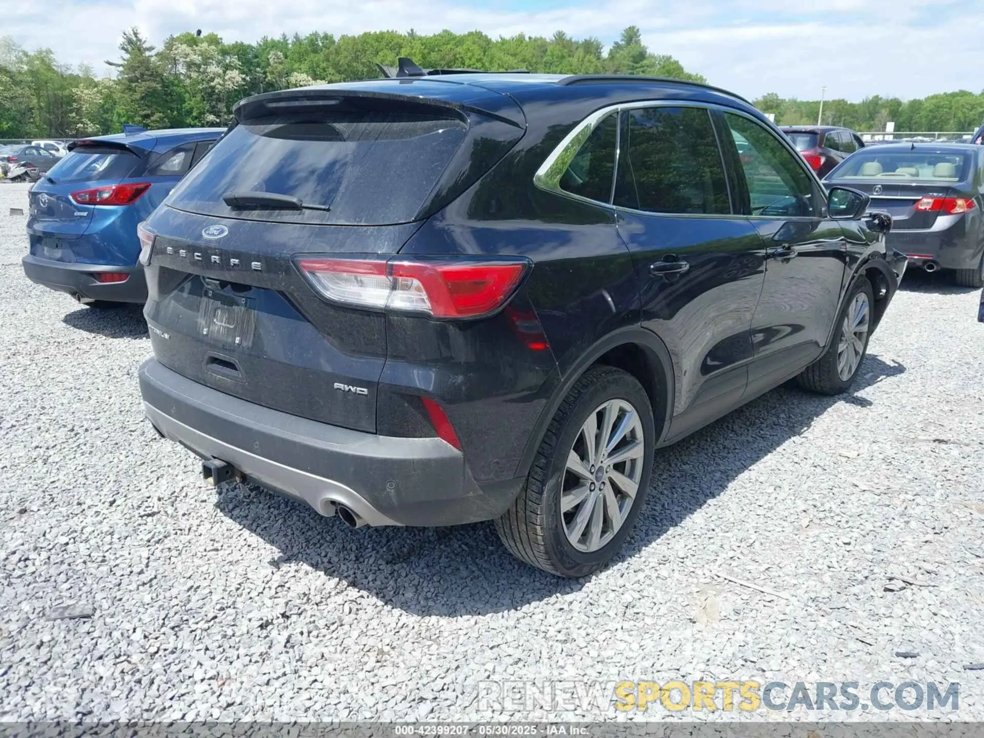 4 Photograph of a damaged car 1FMCU9J90NUB61267 FORD ESCAPE 2022