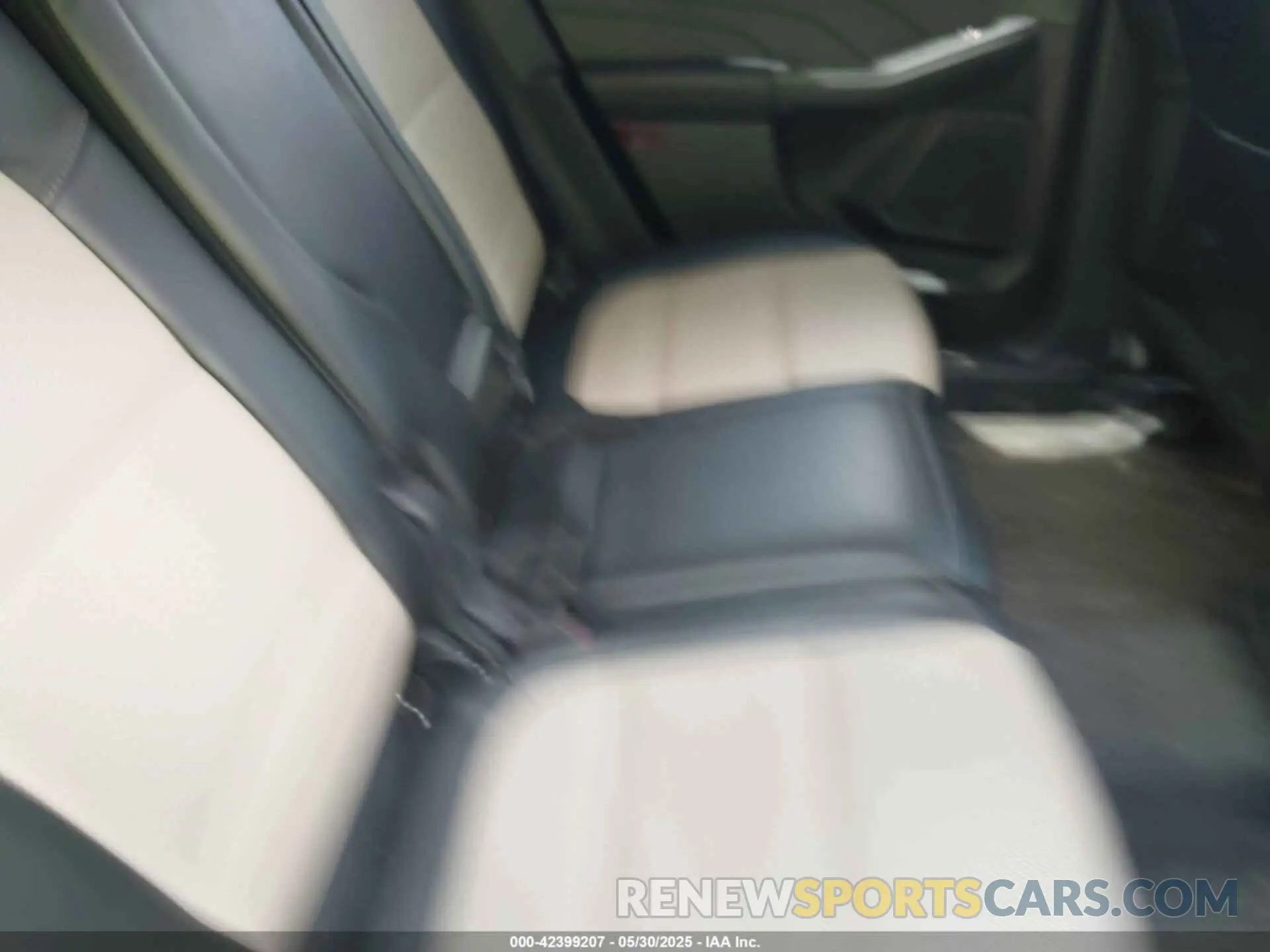 8 Photograph of a damaged car 1FMCU9J90NUB61267 FORD ESCAPE 2022