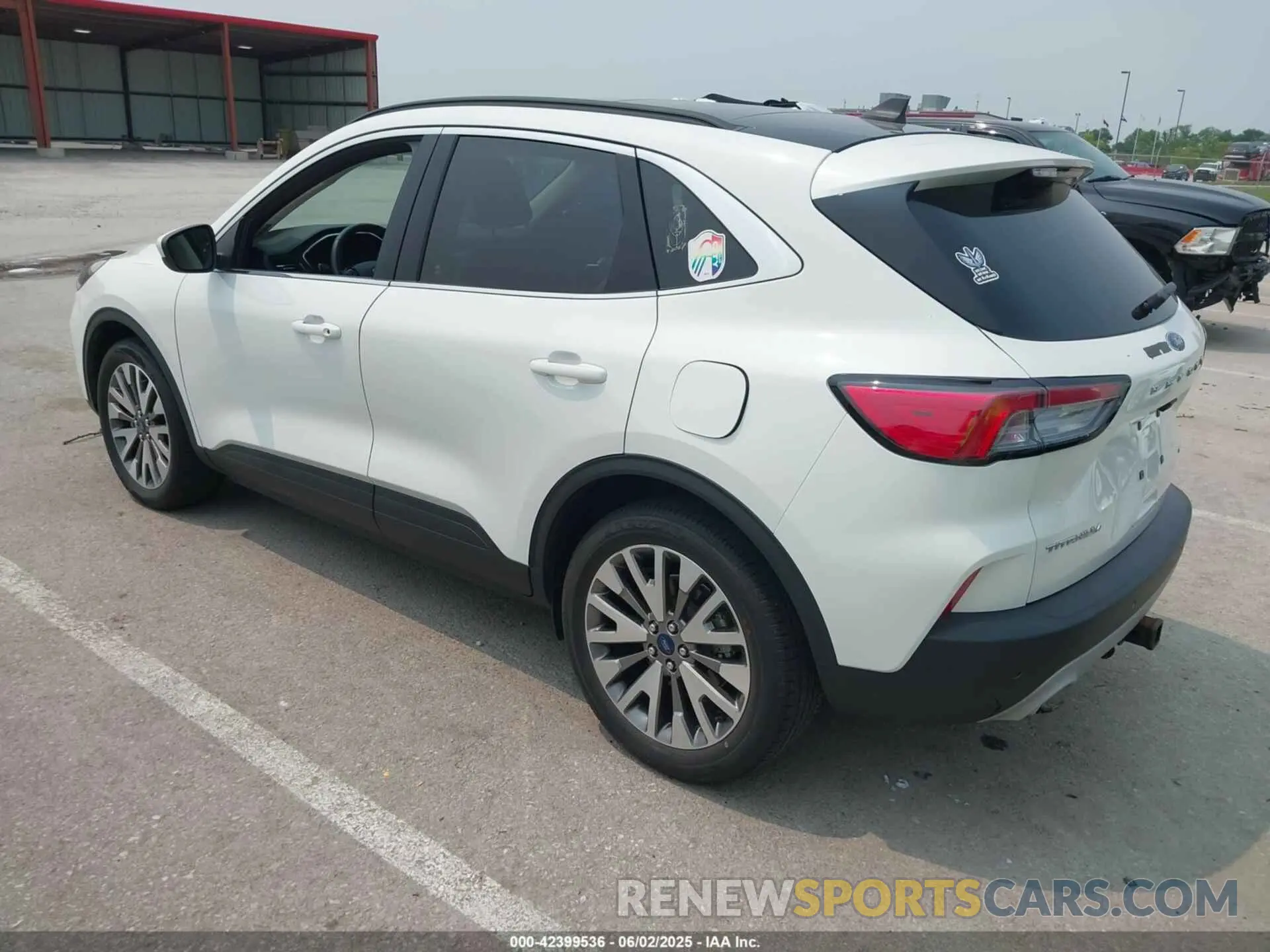 3 Photograph of a damaged car 1FMCU9J91NUA27366 FORD ESCAPE 2022