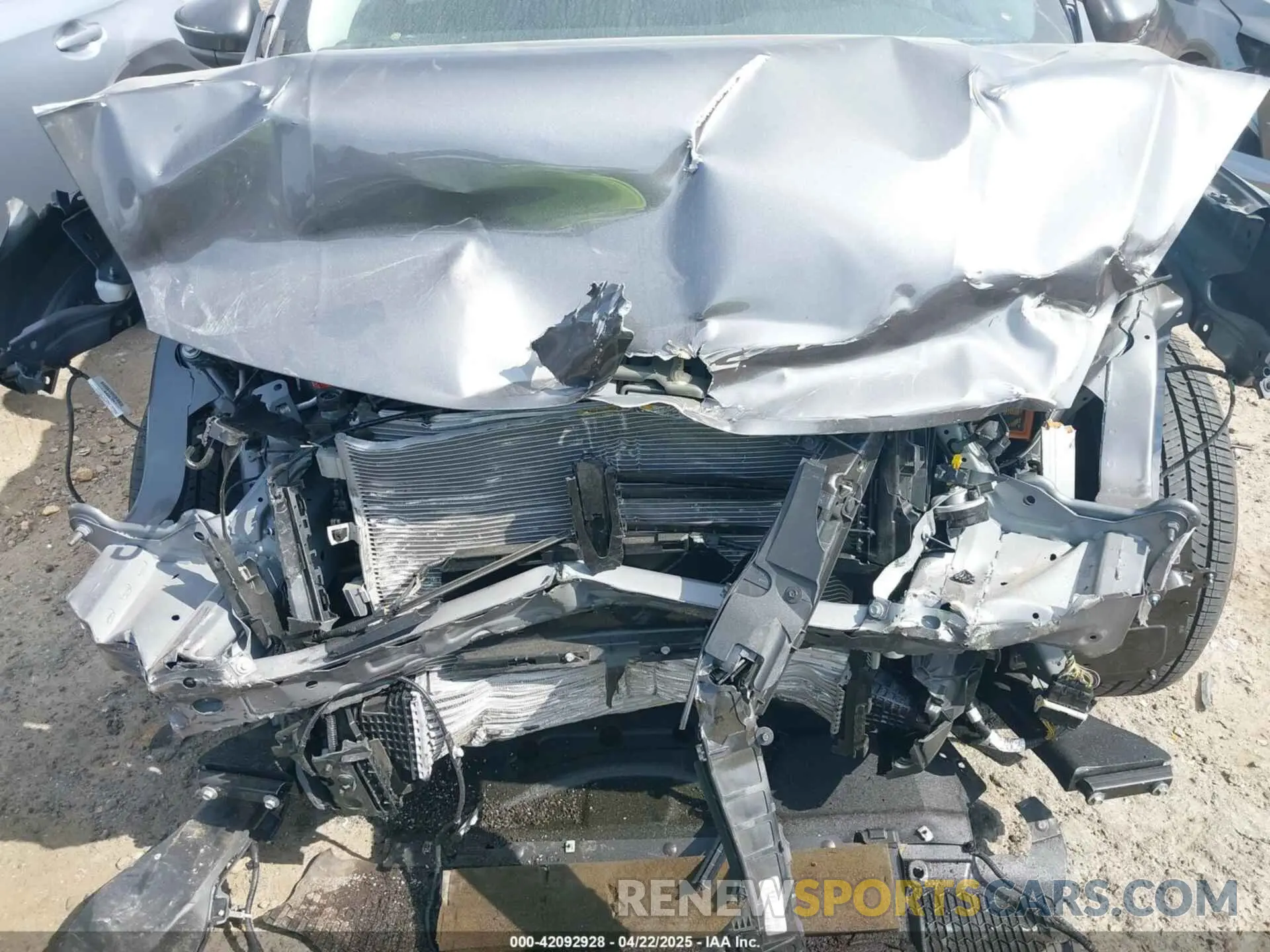 6 Photograph of a damaged car 1FMCU9J91NUB87215 FORD ESCAPE 2022