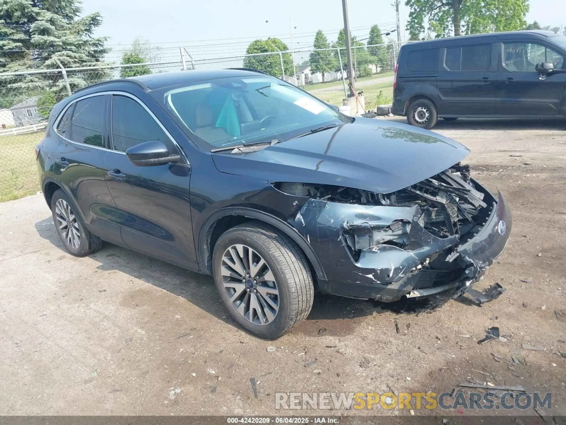 1 Photograph of a damaged car 1FMCU9J93NUB50196 FORD ESCAPE 2022