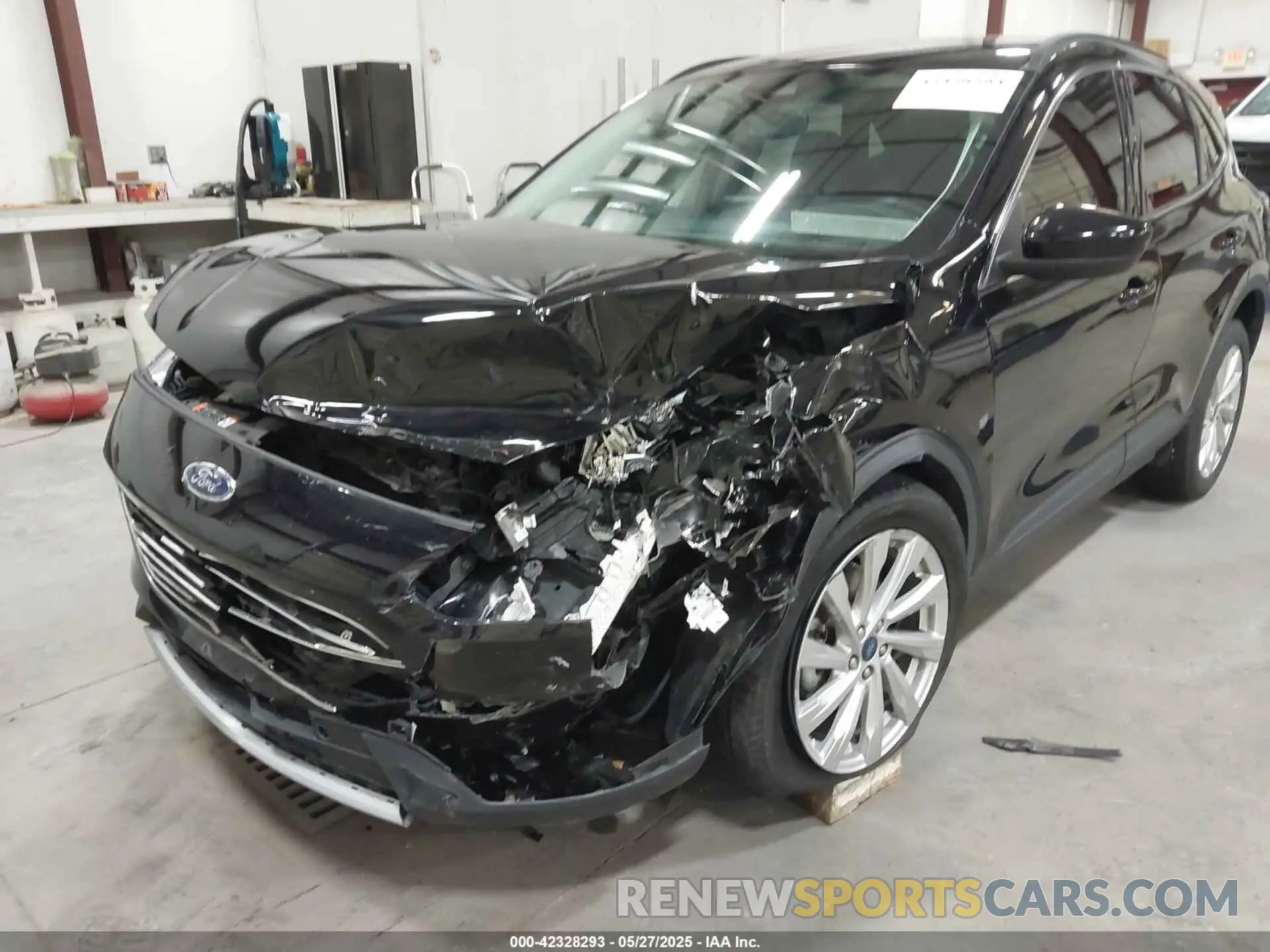 6 Photograph of a damaged car 1FMCU9J94NUA13638 FORD ESCAPE 2022