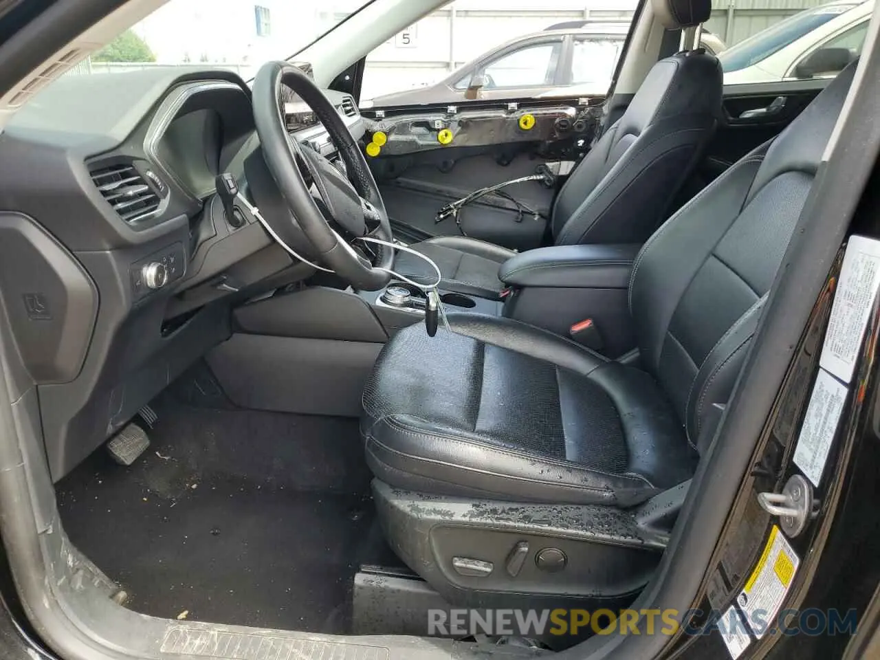7 Photograph of a damaged car 1FMCU9J94NUA56358 FORD ESCAPE 2022