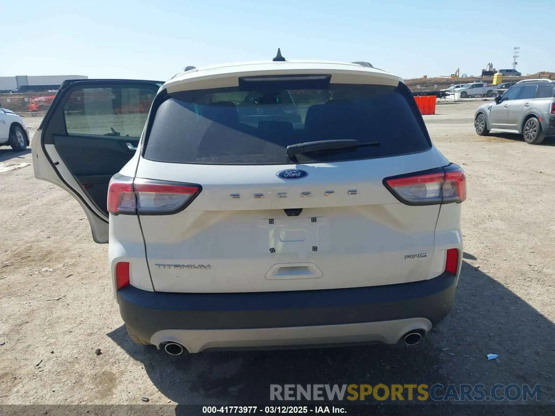 16 Photograph of a damaged car 1FMCU9J97NUA56239 FORD ESCAPE 2022