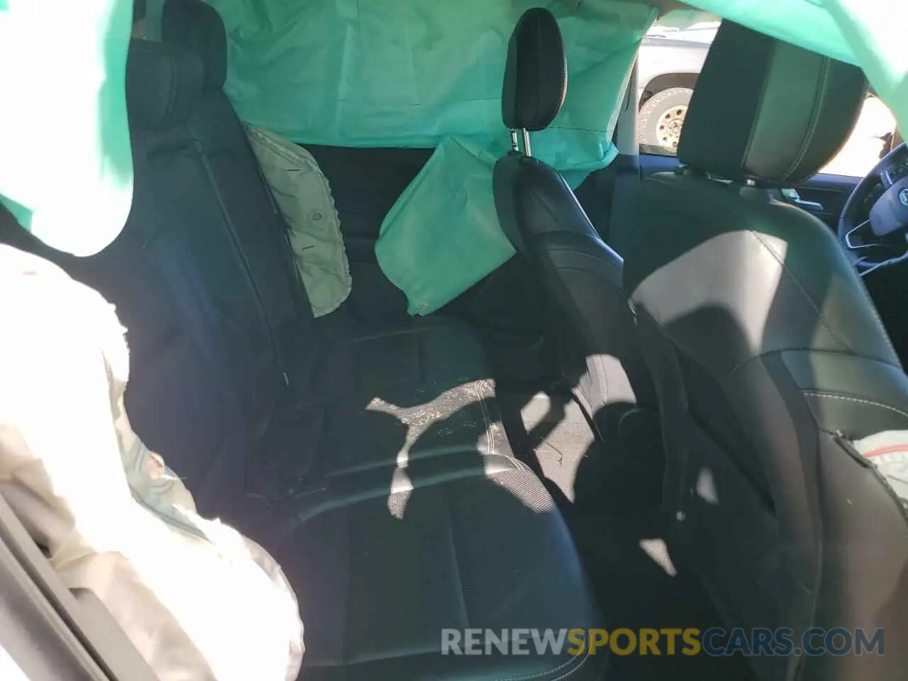 11 Photograph of a damaged car 1FMCU9J99NUA54153 FORD ESCAPE 2022