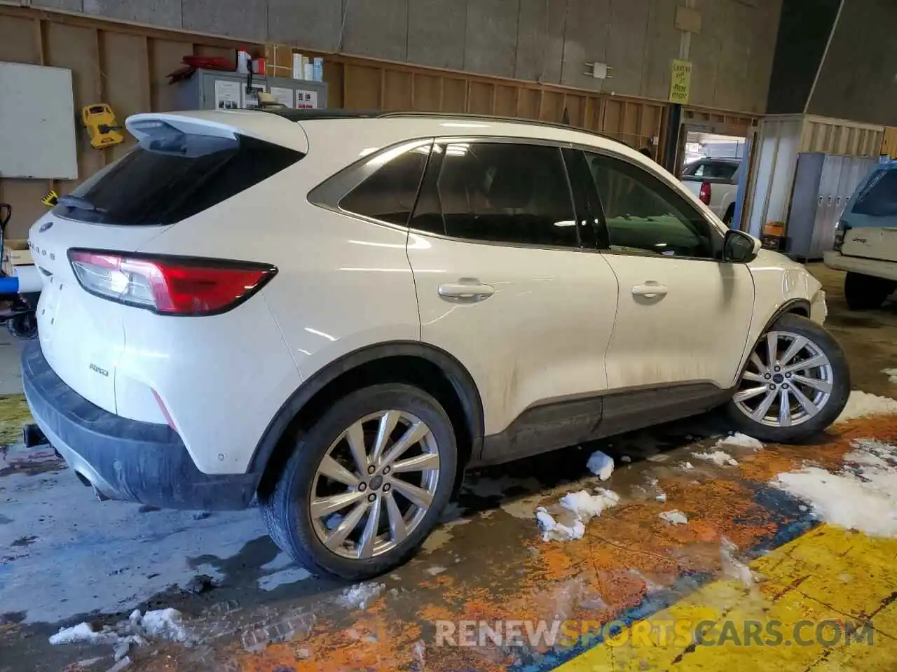 3 Photograph of a damaged car 1FMCU9J99NUB35055 FORD ESCAPE 2022