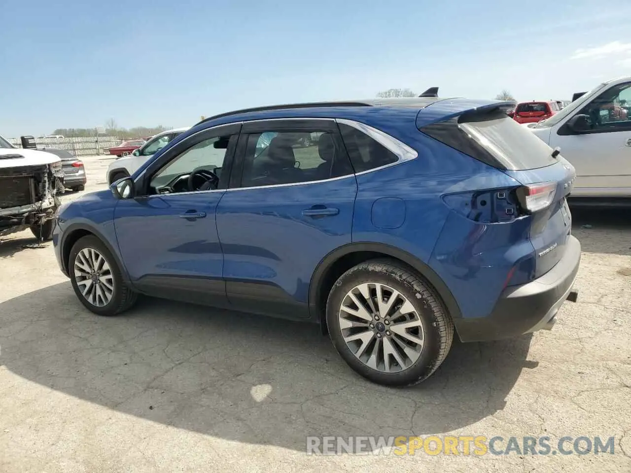 2 Photograph of a damaged car 1FMCU9J99NUC00258 FORD ESCAPE 2022