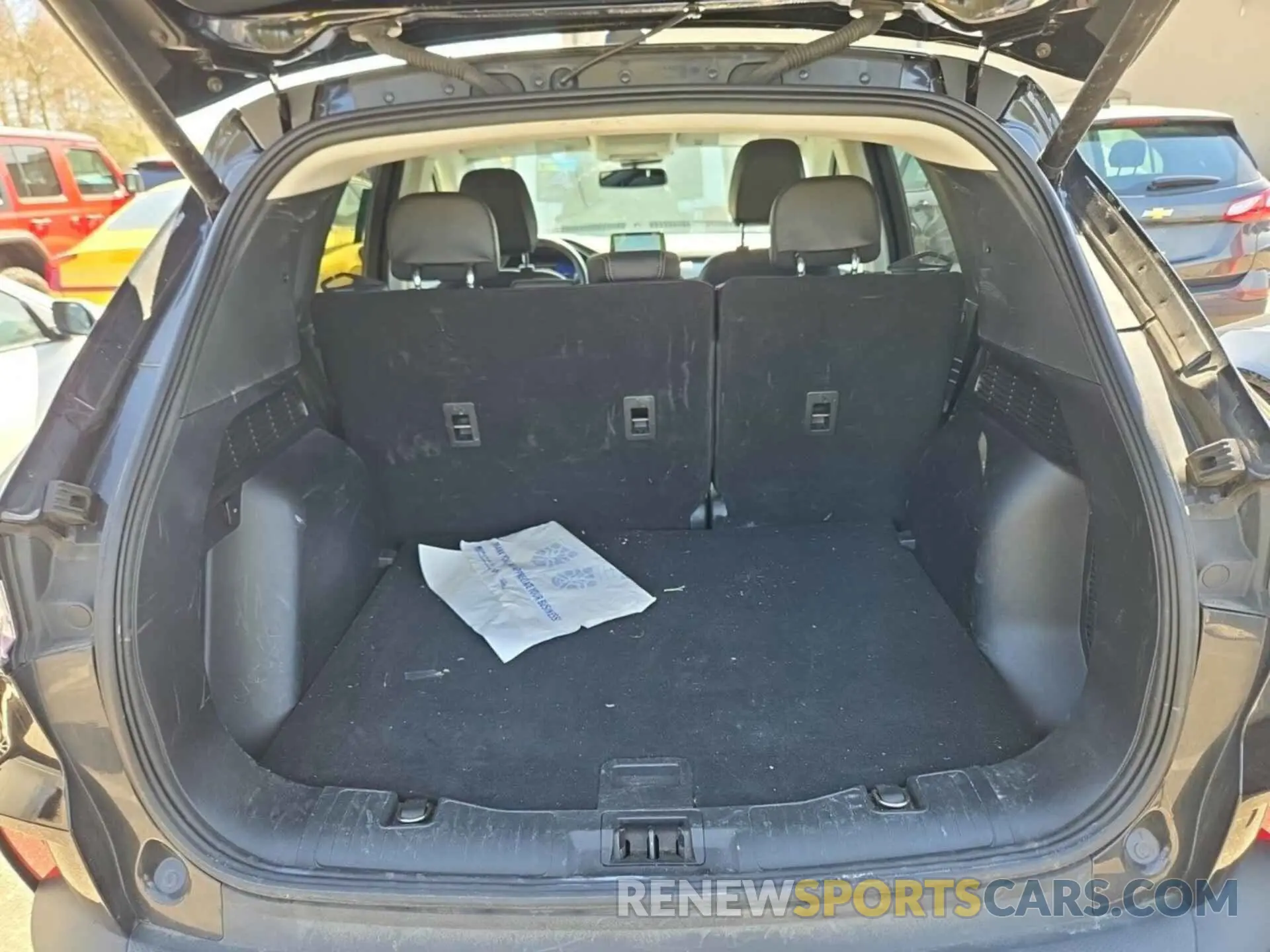 2 Photograph of a damaged car 1FMCU9J9XNUA73925 FORD ESCAPE 2022