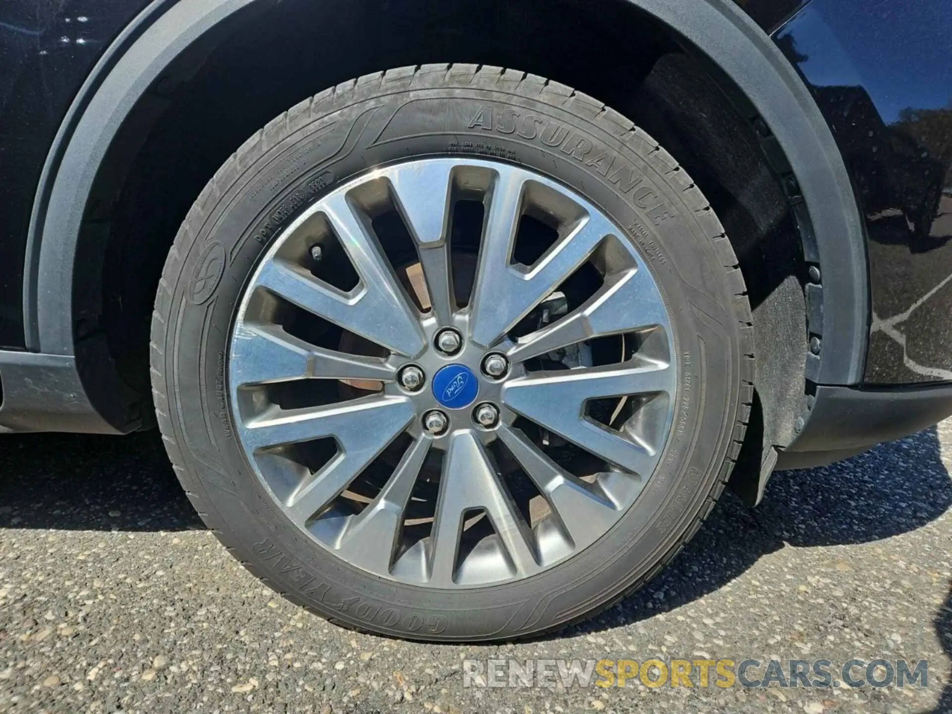 42 Photograph of a damaged car 1FMCU9J9XNUA73925 FORD ESCAPE 2022