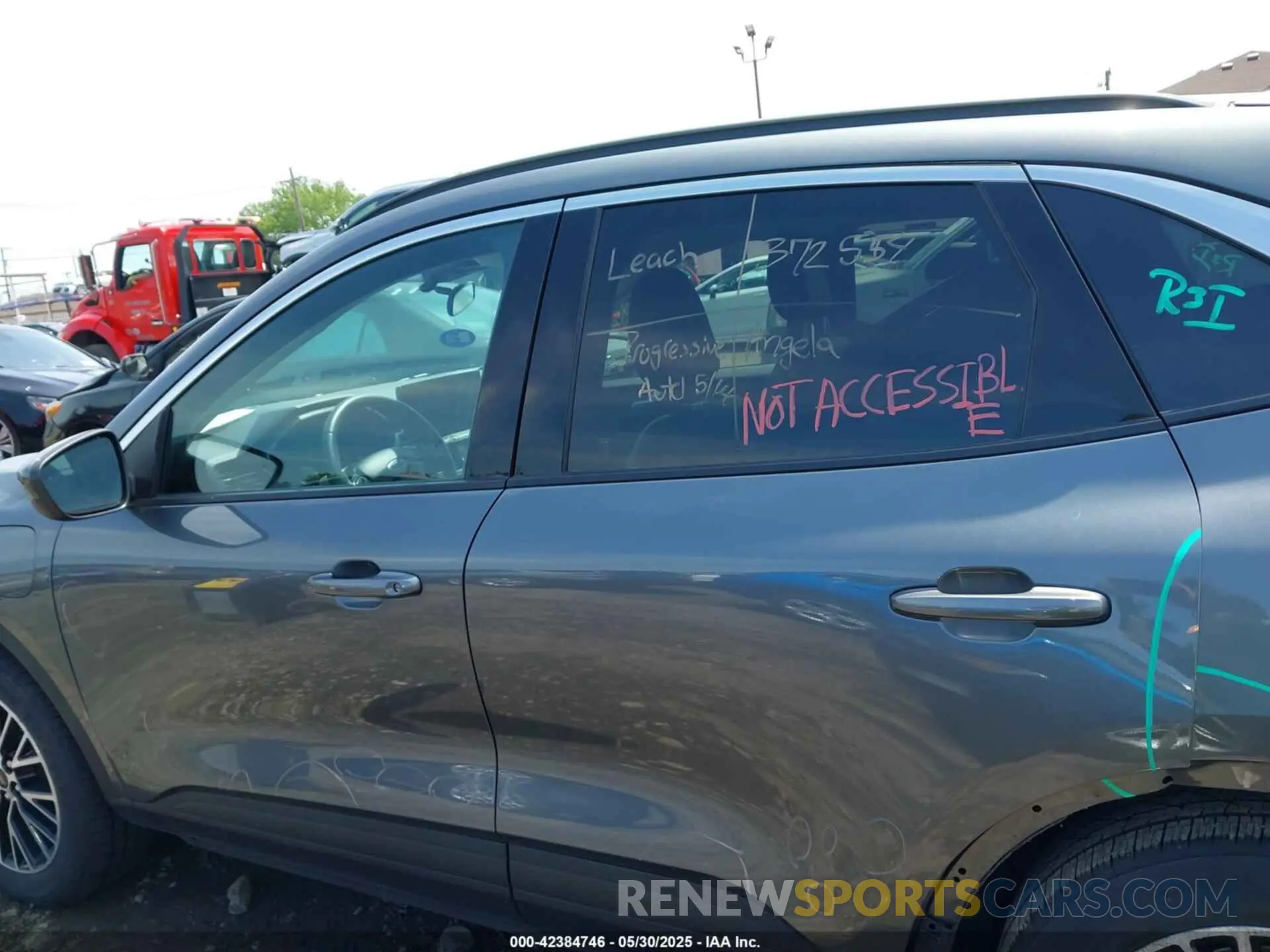 14 Photograph of a damaged car 1FMCU0E14PUB04024 FORD ESCAPE 2023
