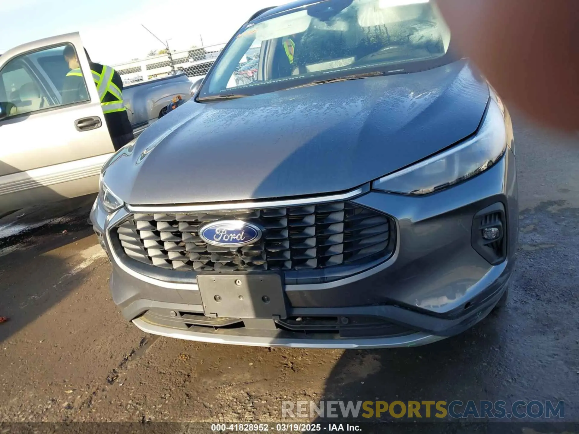 12 Photograph of a damaged car 1FMCU0E17PUB33808 FORD ESCAPE 2023